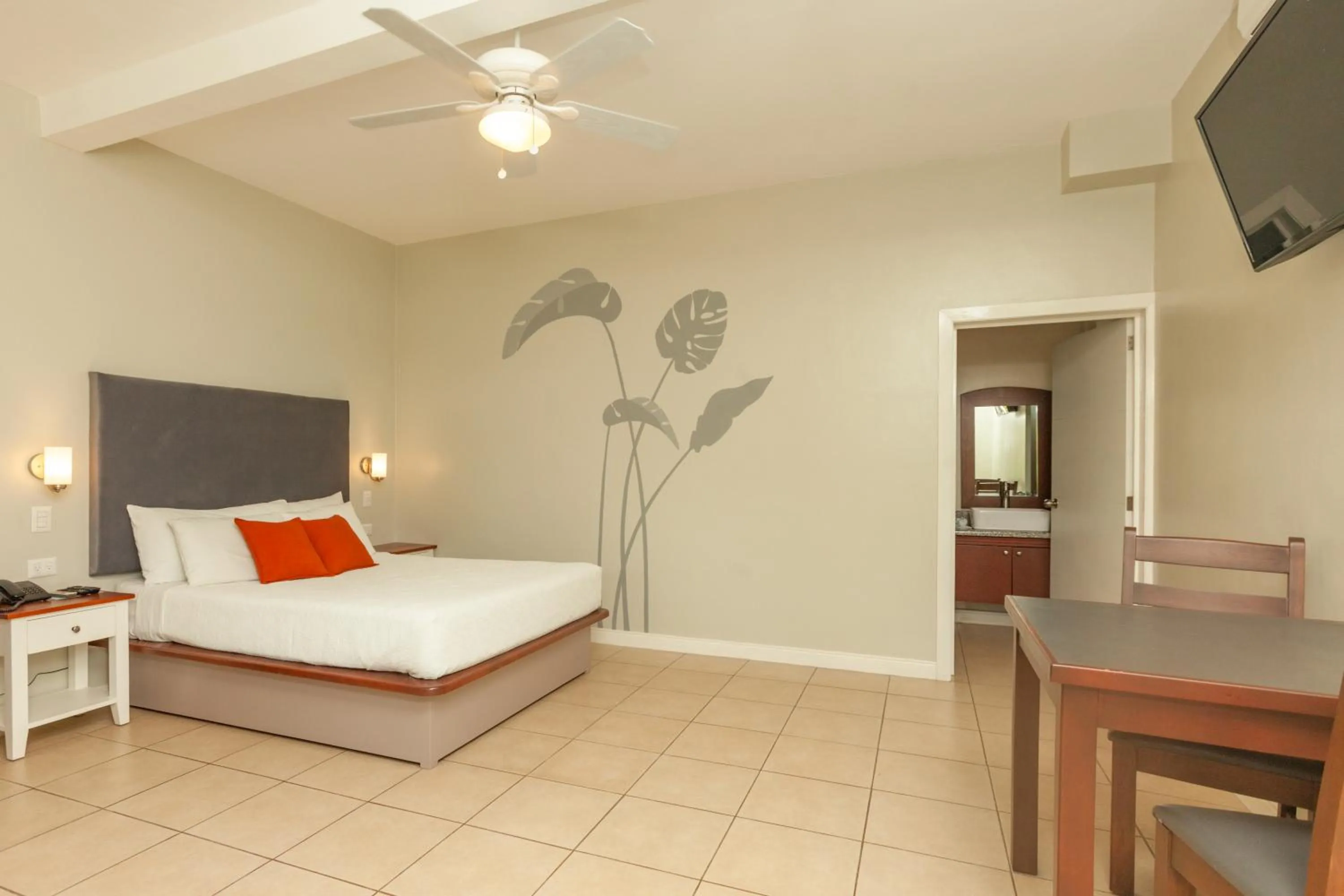Bed in Boca Olas Resort Villas