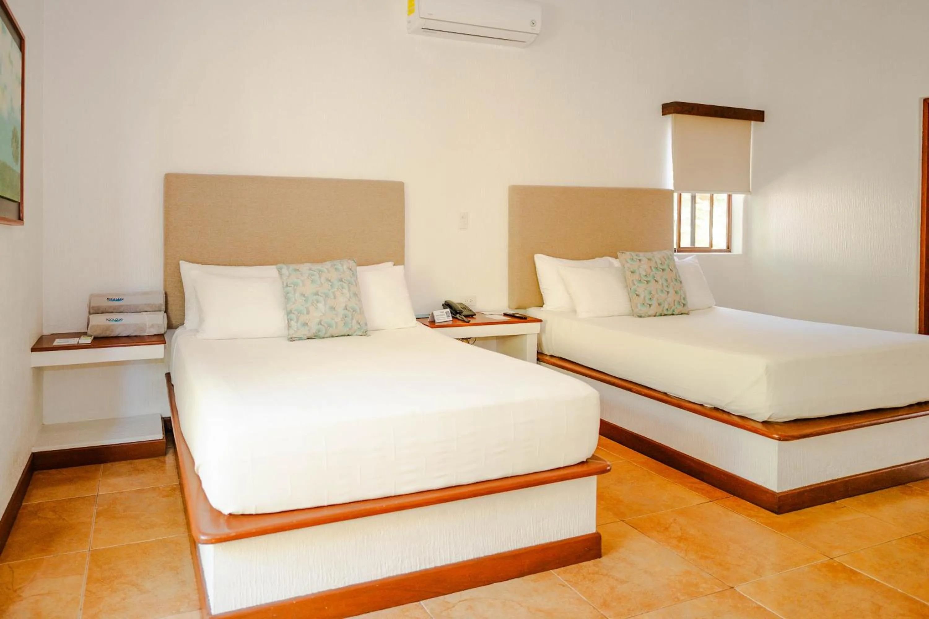 Bed in Boca Olas Resort Villas