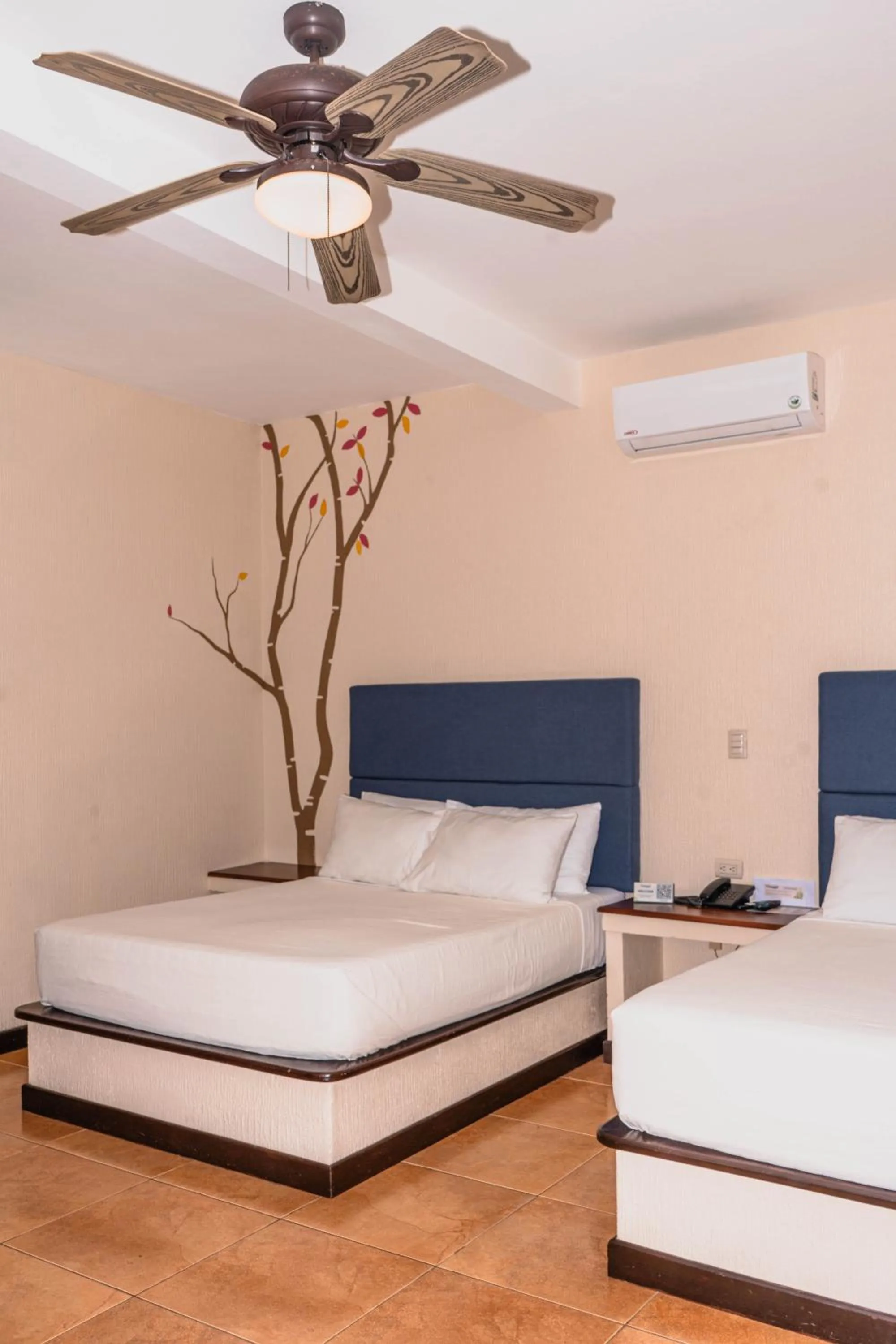 Bed in Boca Olas Resort Villas