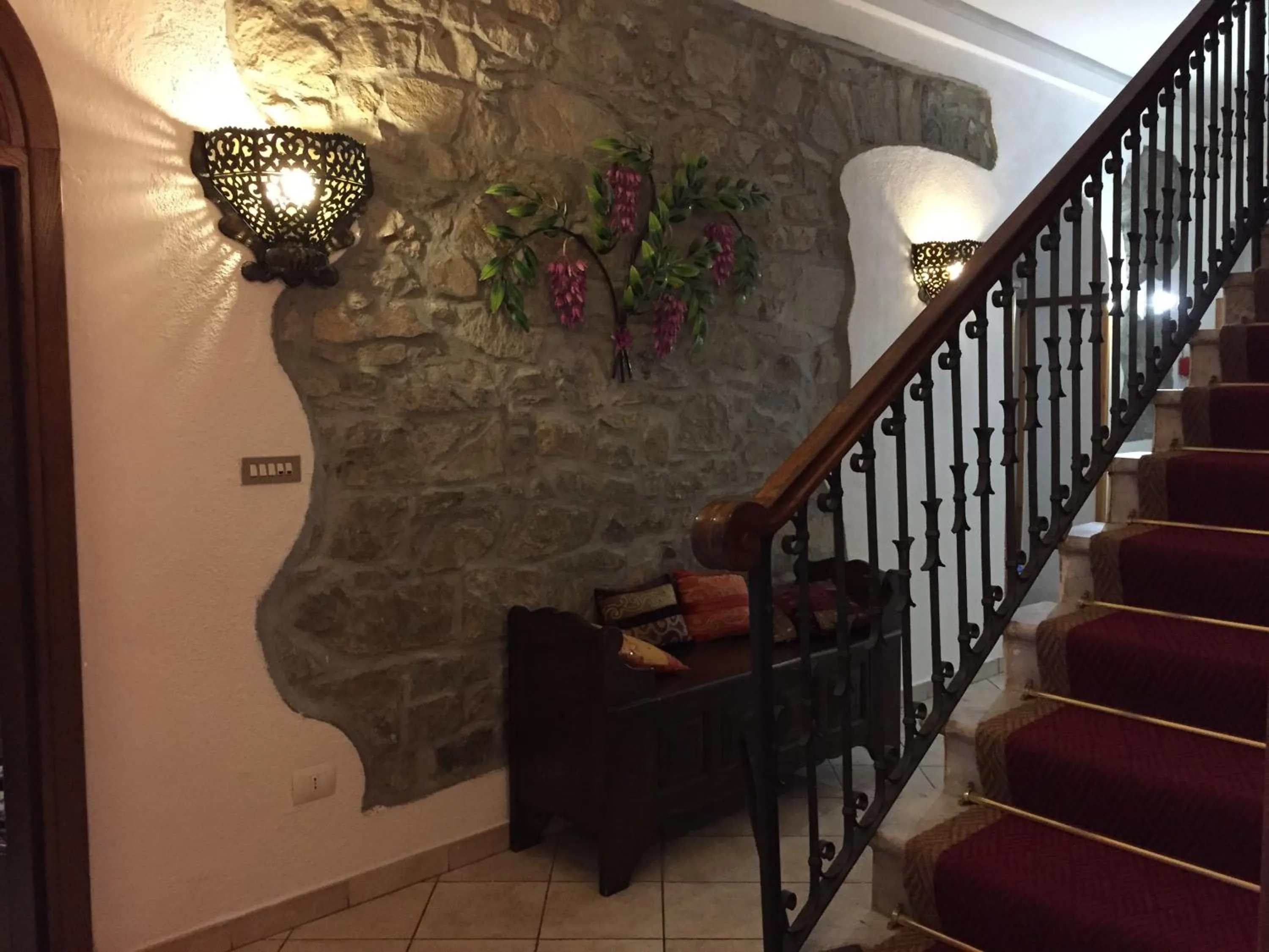 Decorative detail in Albergo Elisa