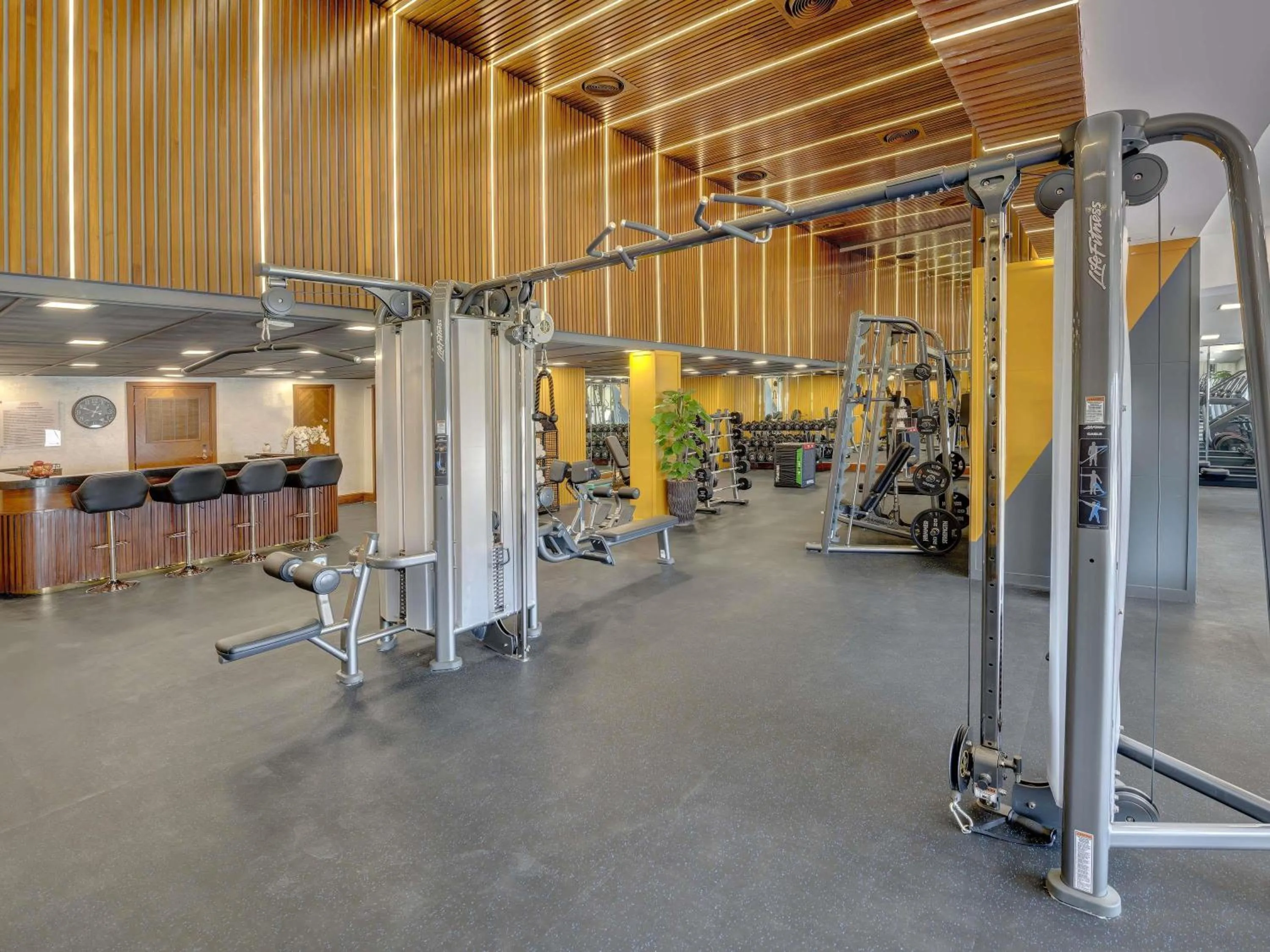 Fitness centre/facilities in Movenpick Hotel Centaurus Islamabad