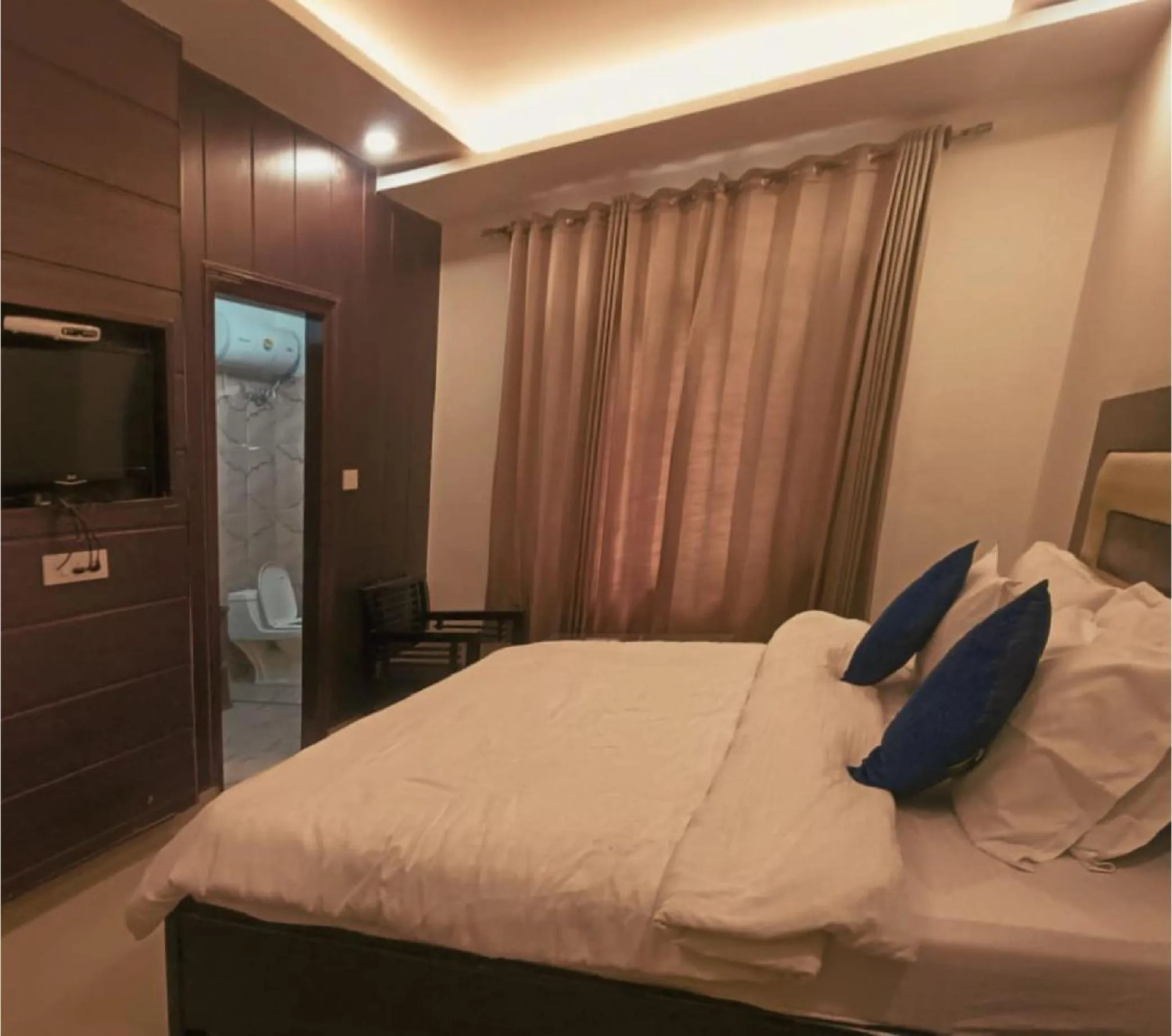 Bedroom in Hotel Wild Rose - Dalhousie