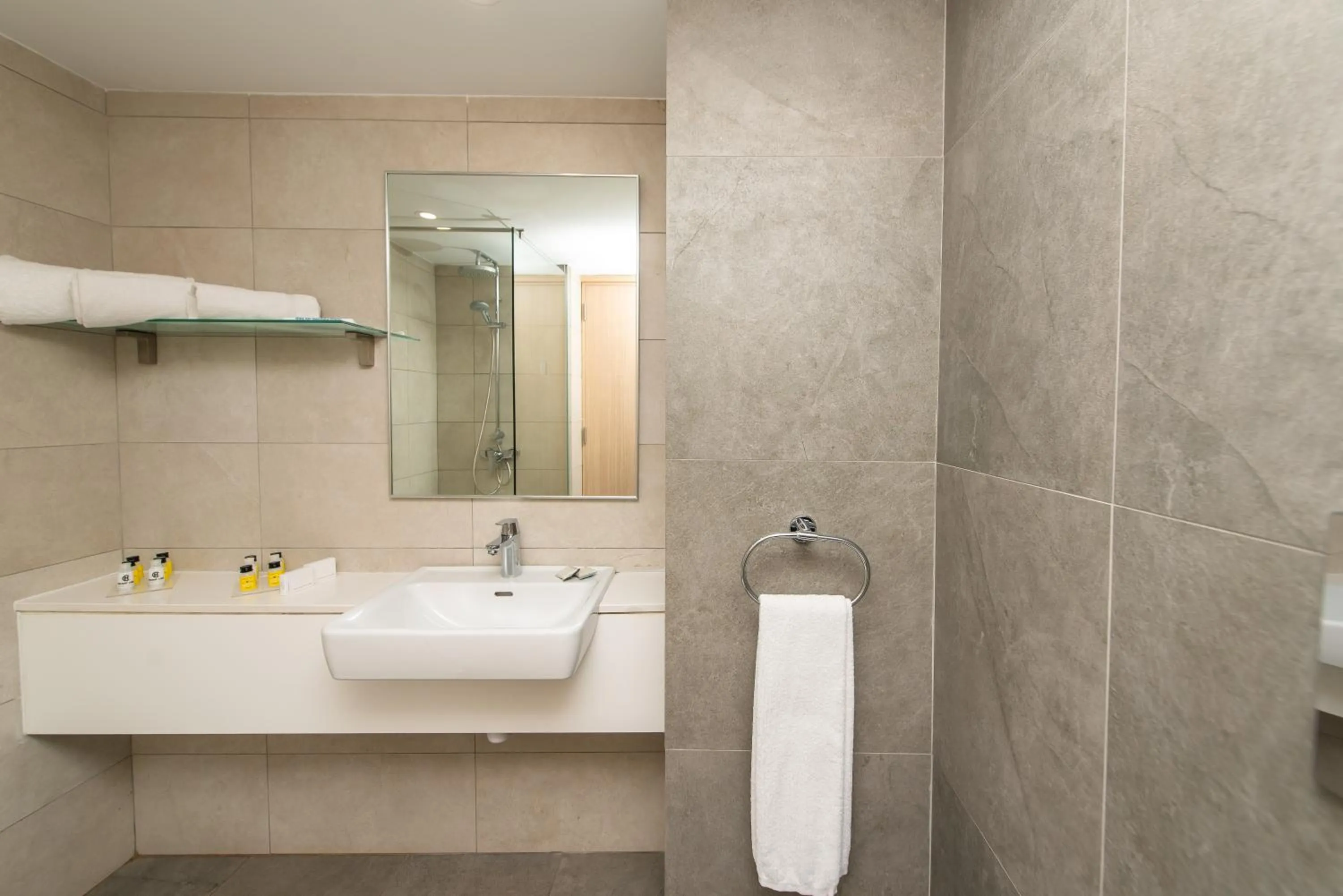 Bathroom in Evalena Beach Hotel