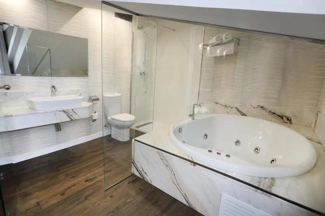 Bathroom in Hotel Spa San Marcos