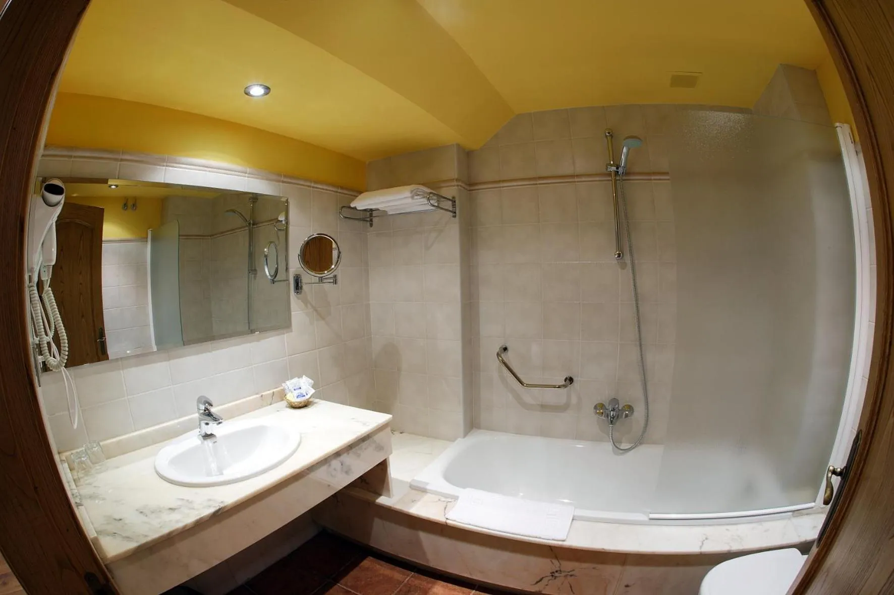 Bathroom in Hotel Spa San Marcos