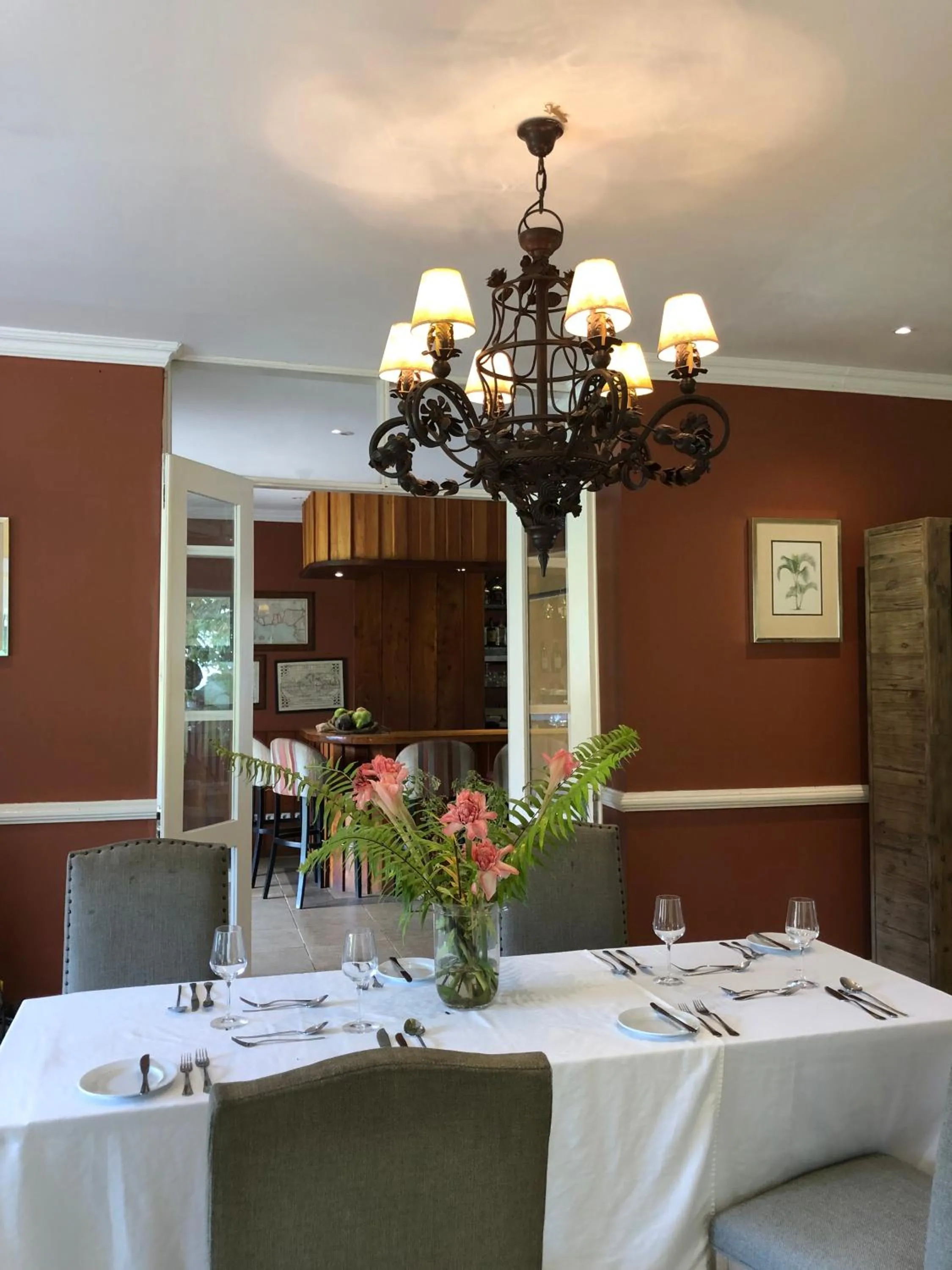 Restaurant/places to eat in Belo Monte Hotel and Museum