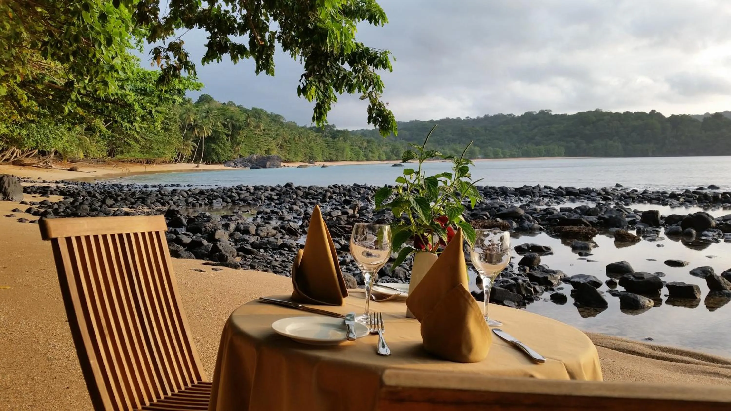 Restaurant/places to eat in Belo Monte Hotel and Museum