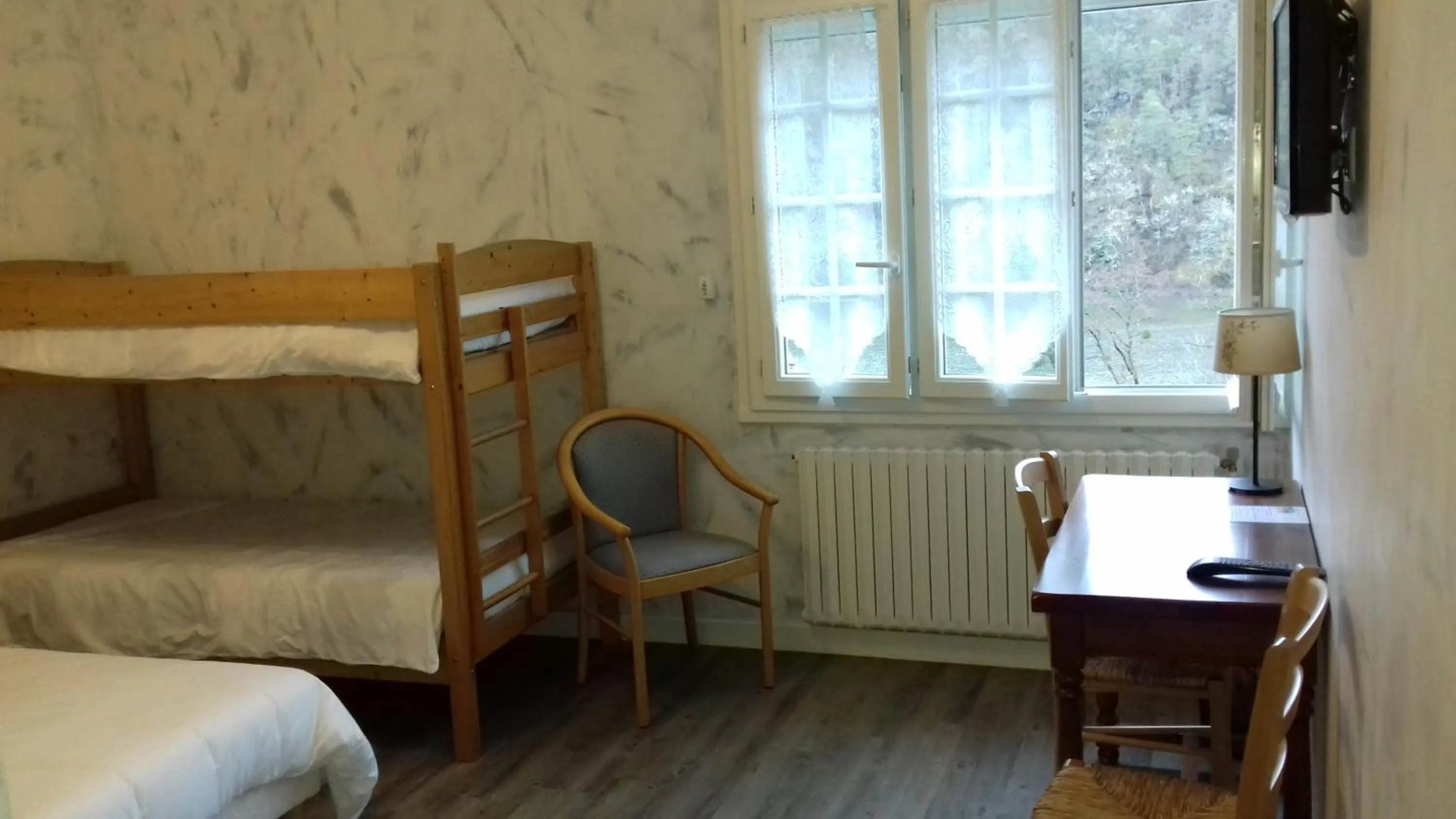 bunk bed, Bed in La Cremaillere