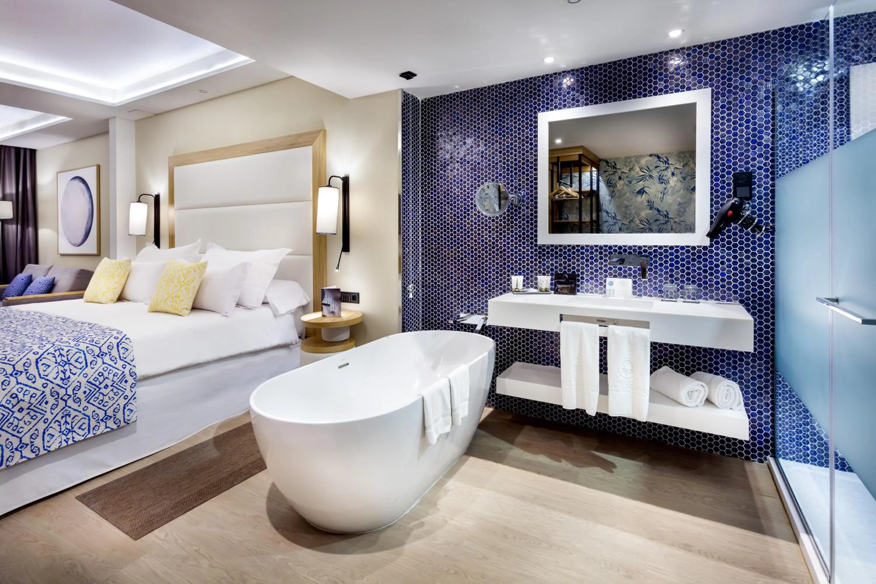 Bathroom, Bed in Gran Tacande Wellness & Relax Costa Adeje