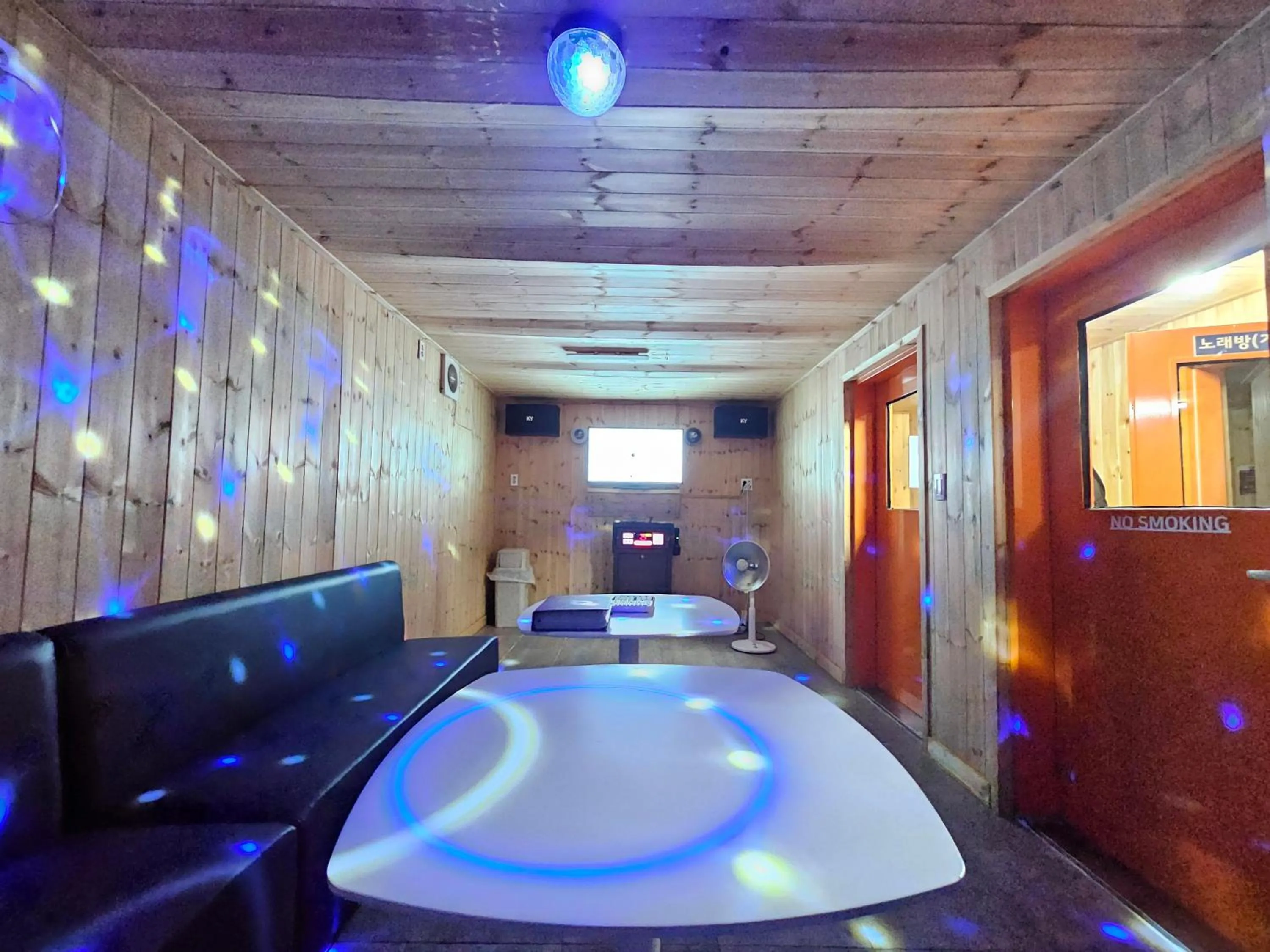 Karaoke in Galaxy X Hotel Type Caravan Glamping & Pension