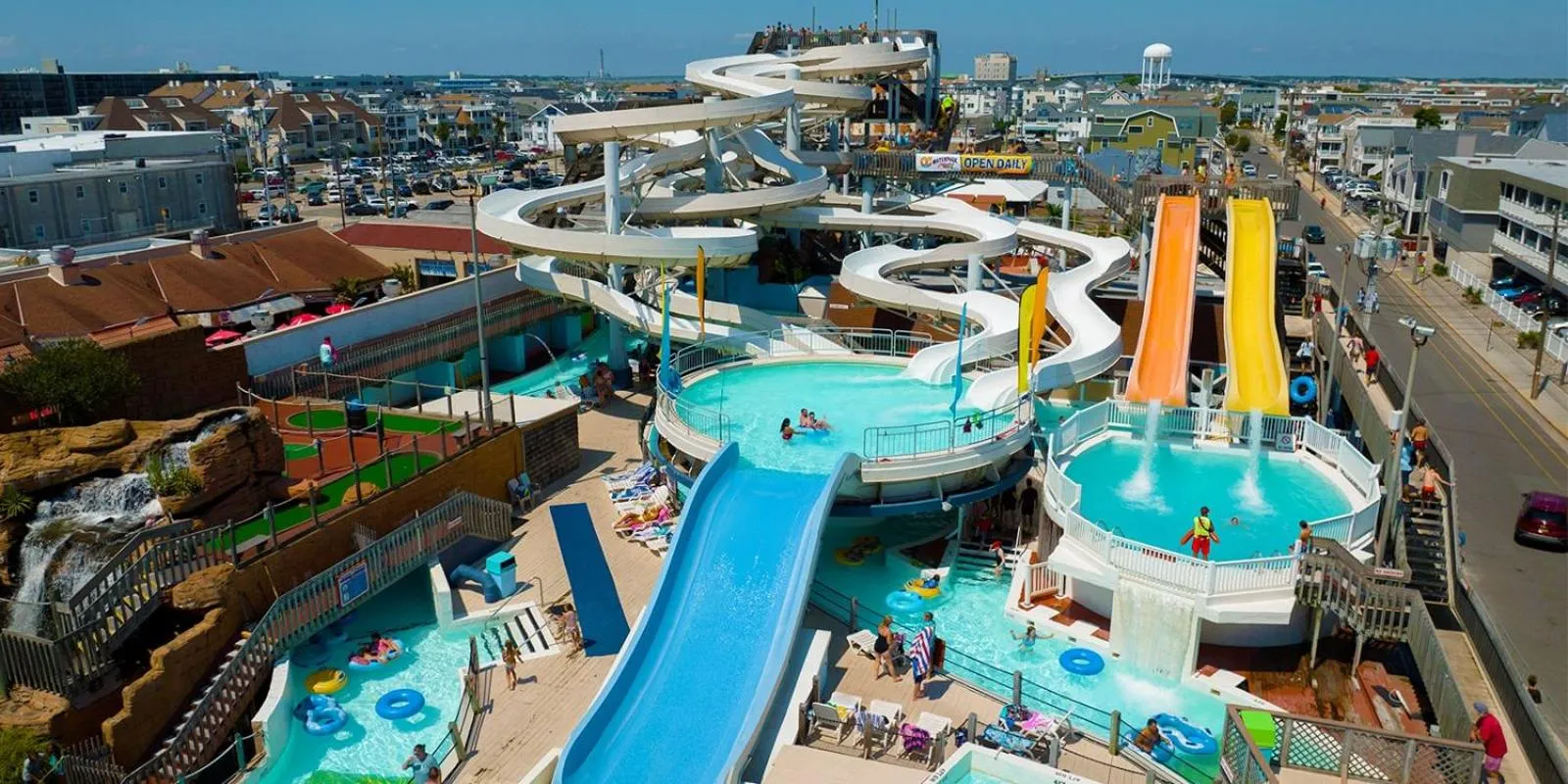 Entertainment in Watson's Regency Suites