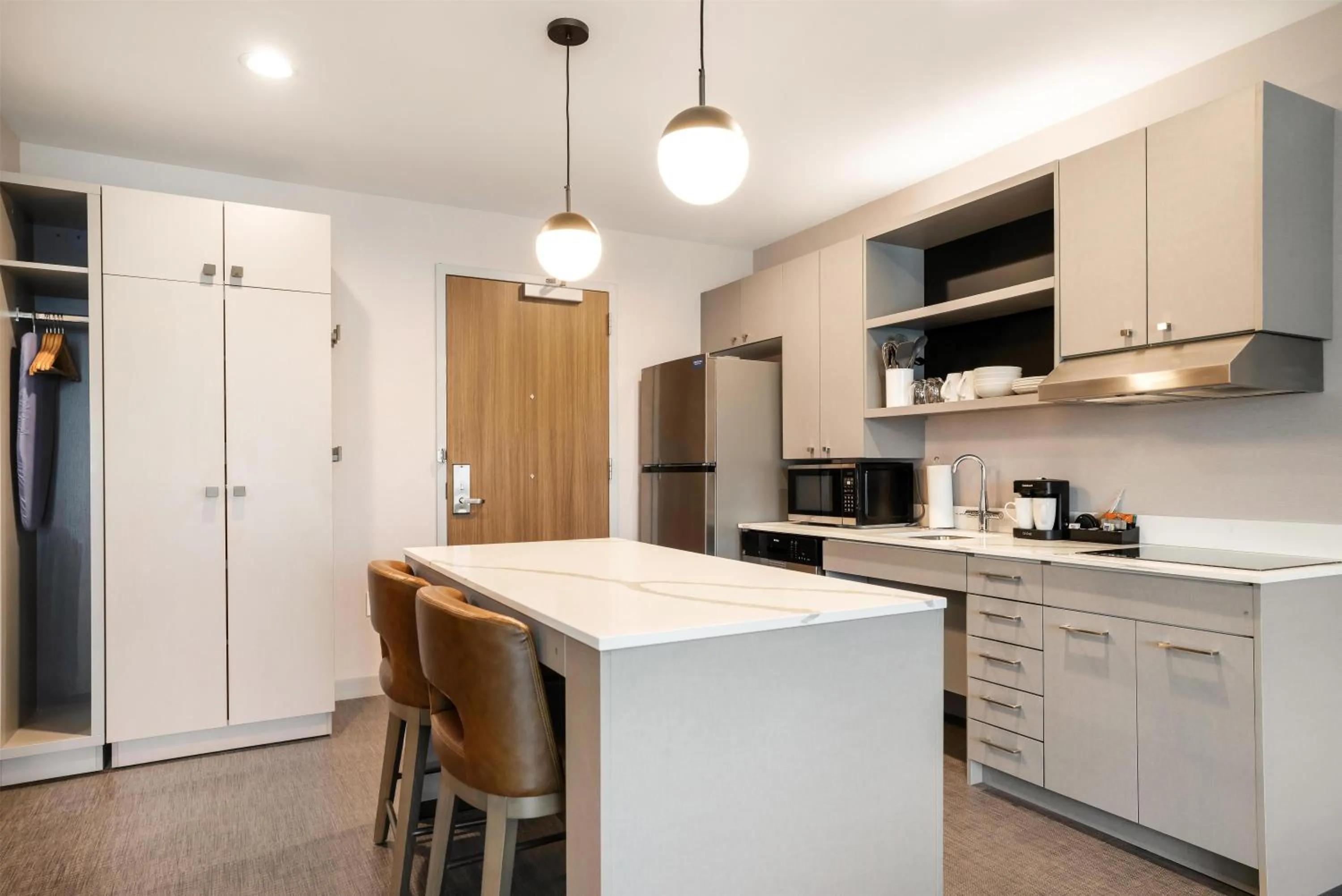 Kitchen or kitchenette in Homewood Suites By Hilton Madison Huntsville