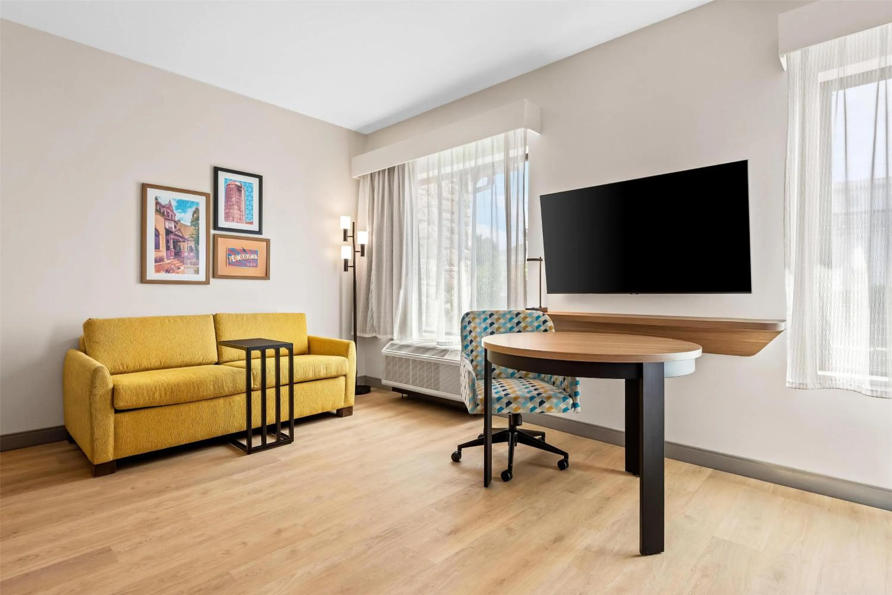 Living room in Hampton Inn & Suites Intercourse, Pa