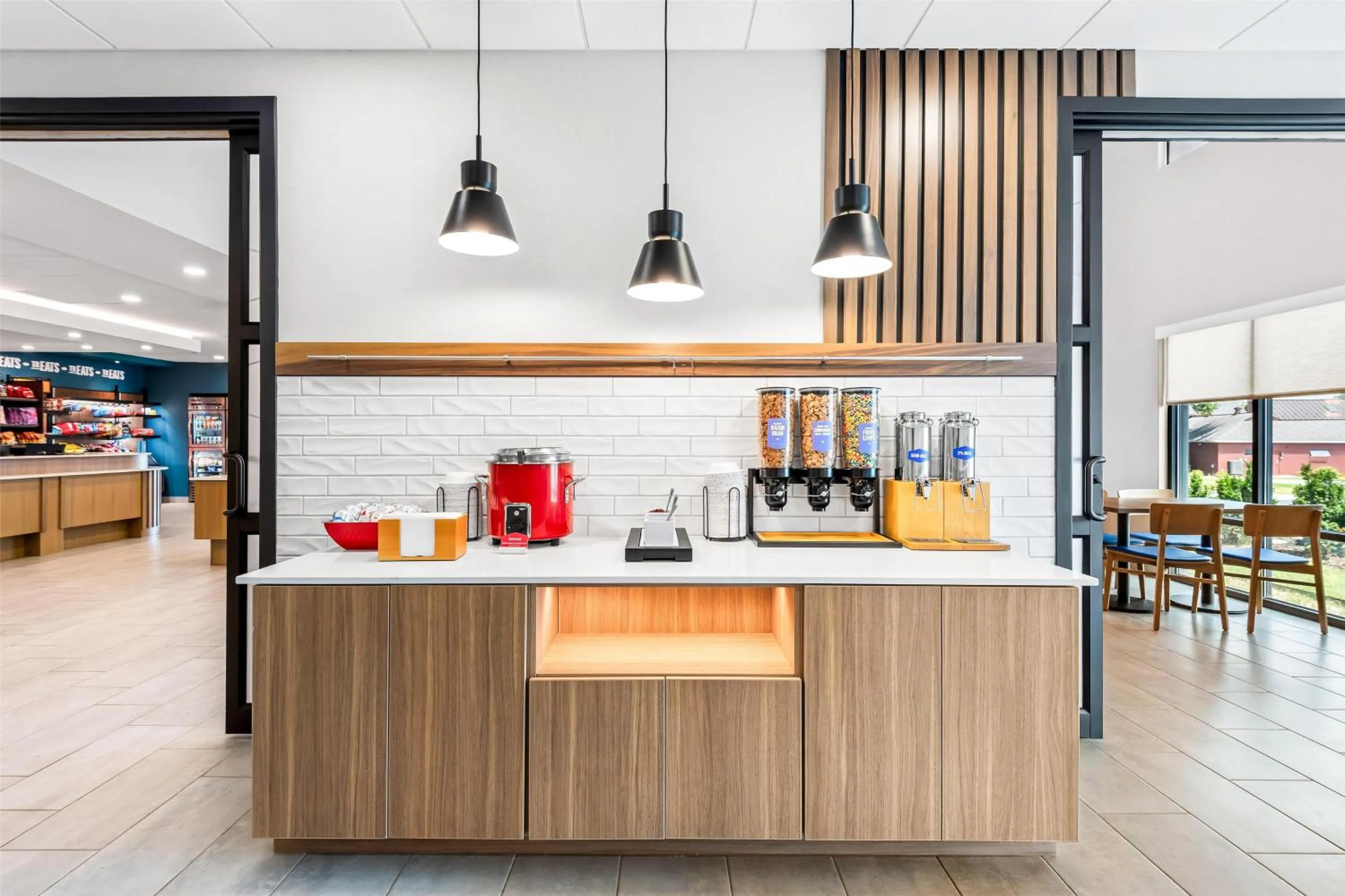 Breakfast in Hampton Inn & Suites Intercourse, Pa