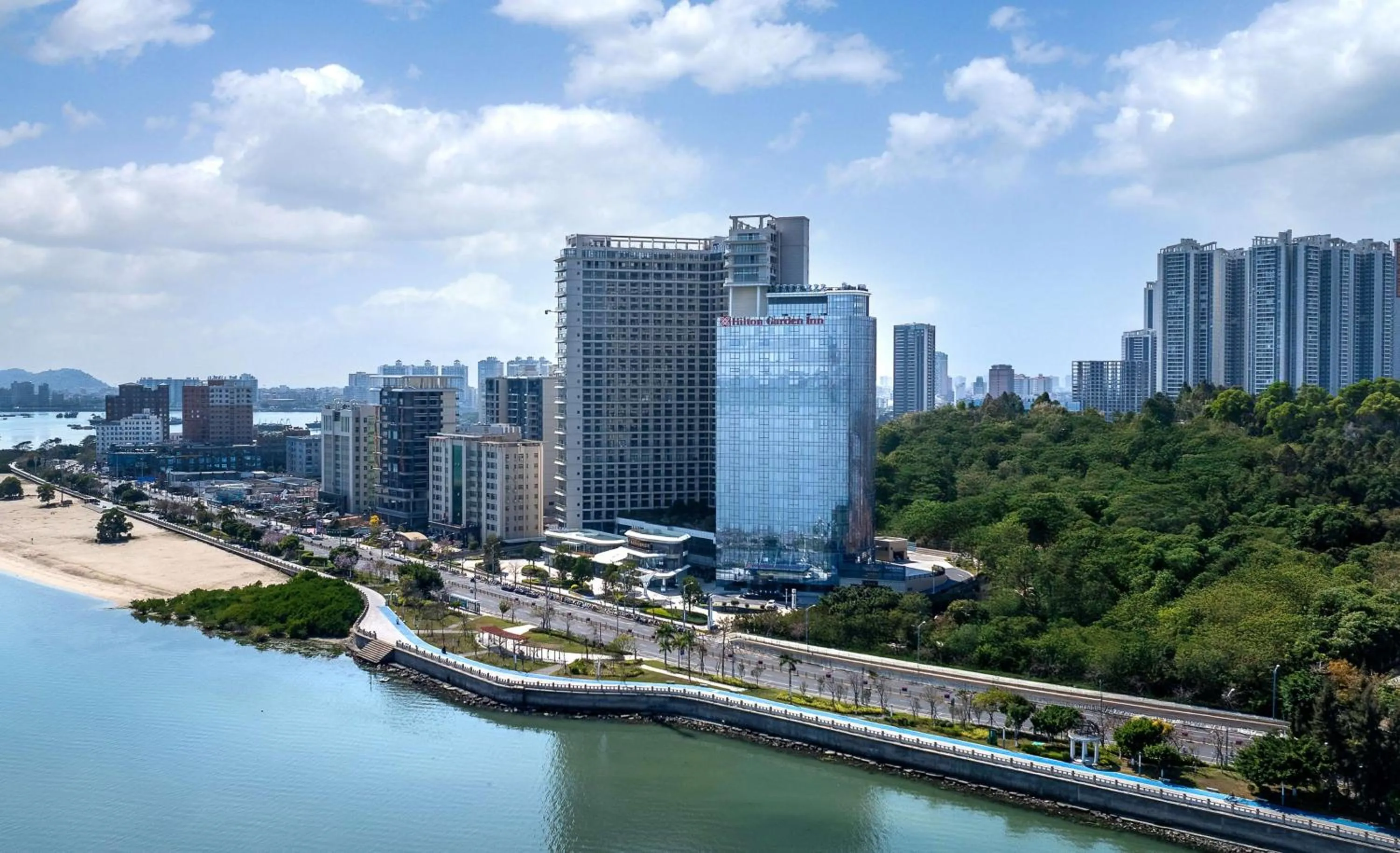 Property building in Hilton Garden Inn Shanwei Haibin Boulevard