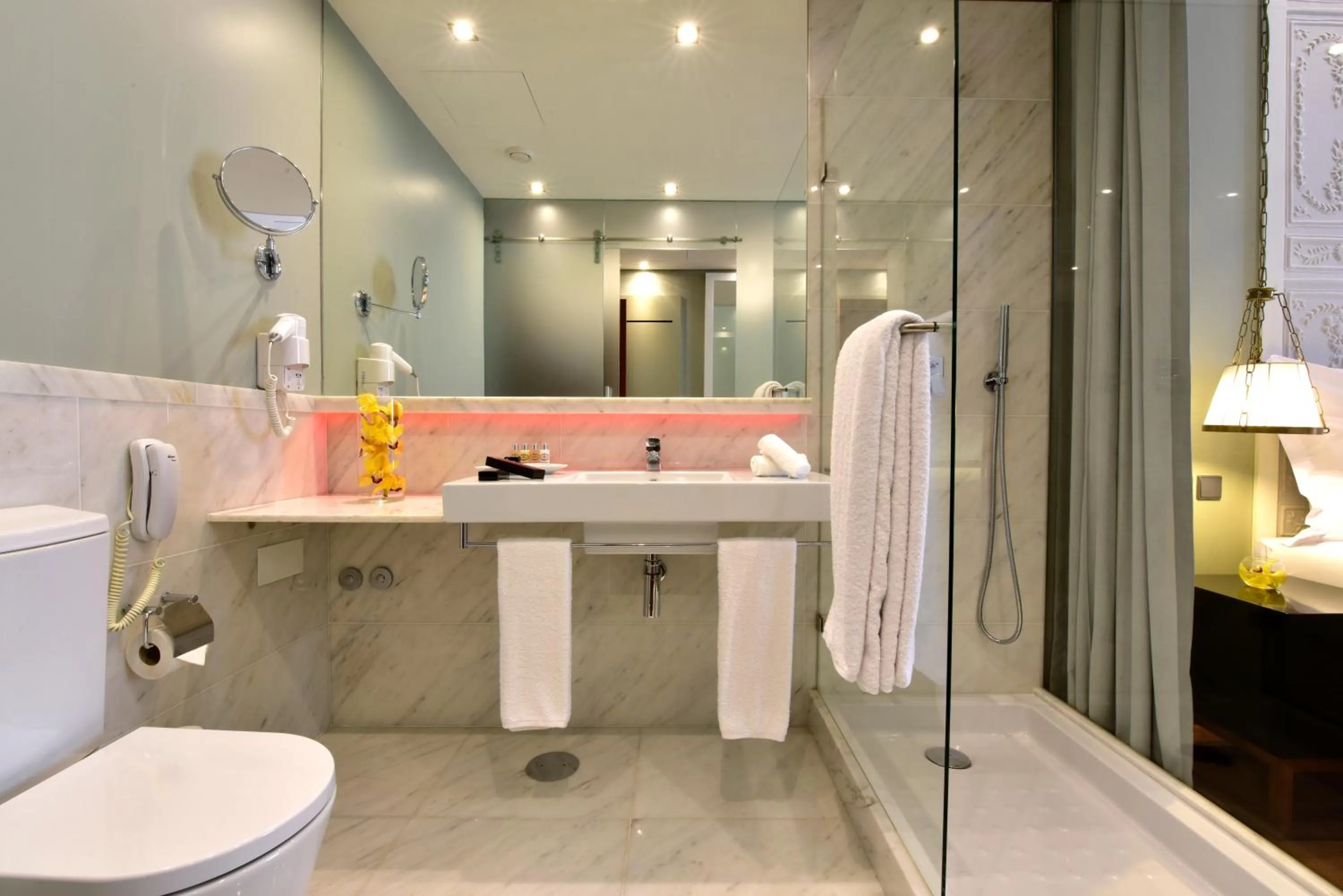Bathroom in Pousada de Lisboa - Small Luxury Hotels Of The World