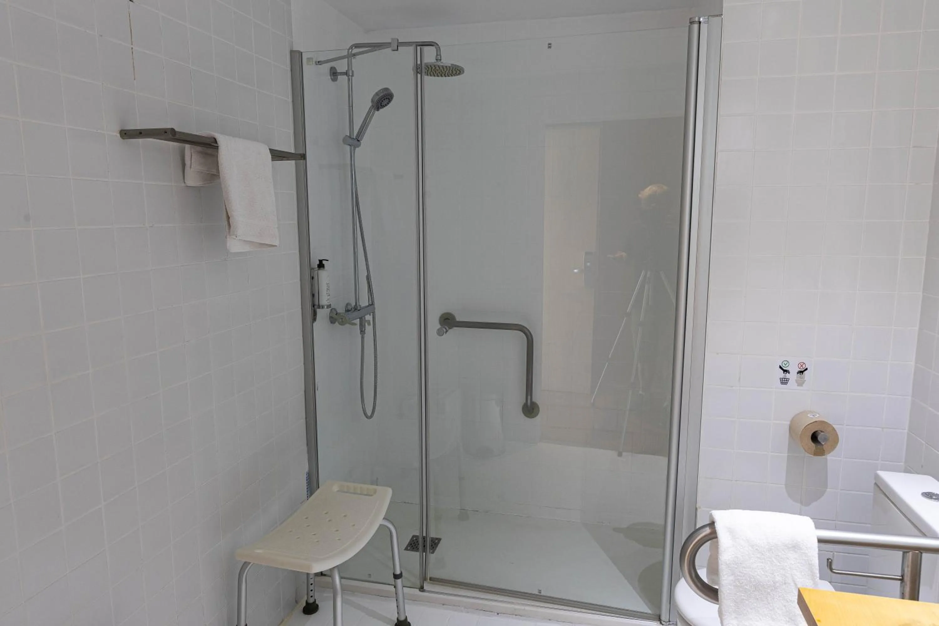 Bathroom in ETH Irún