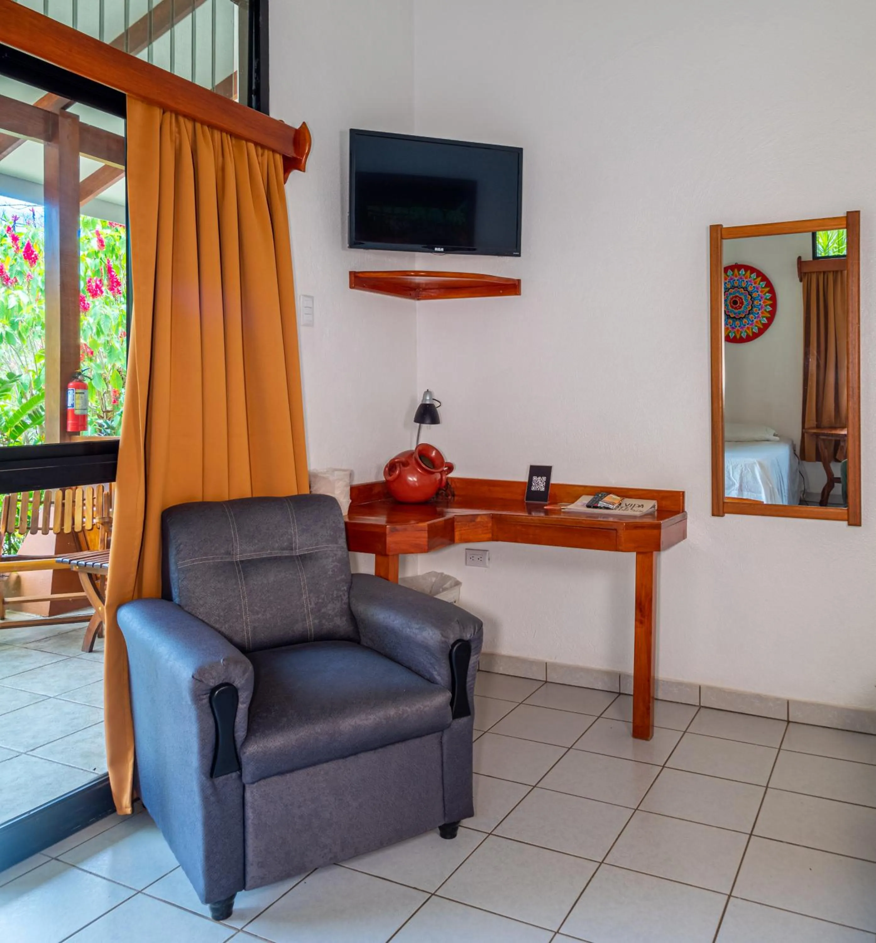 TV and multimedia in Hotel Colinas del Sol