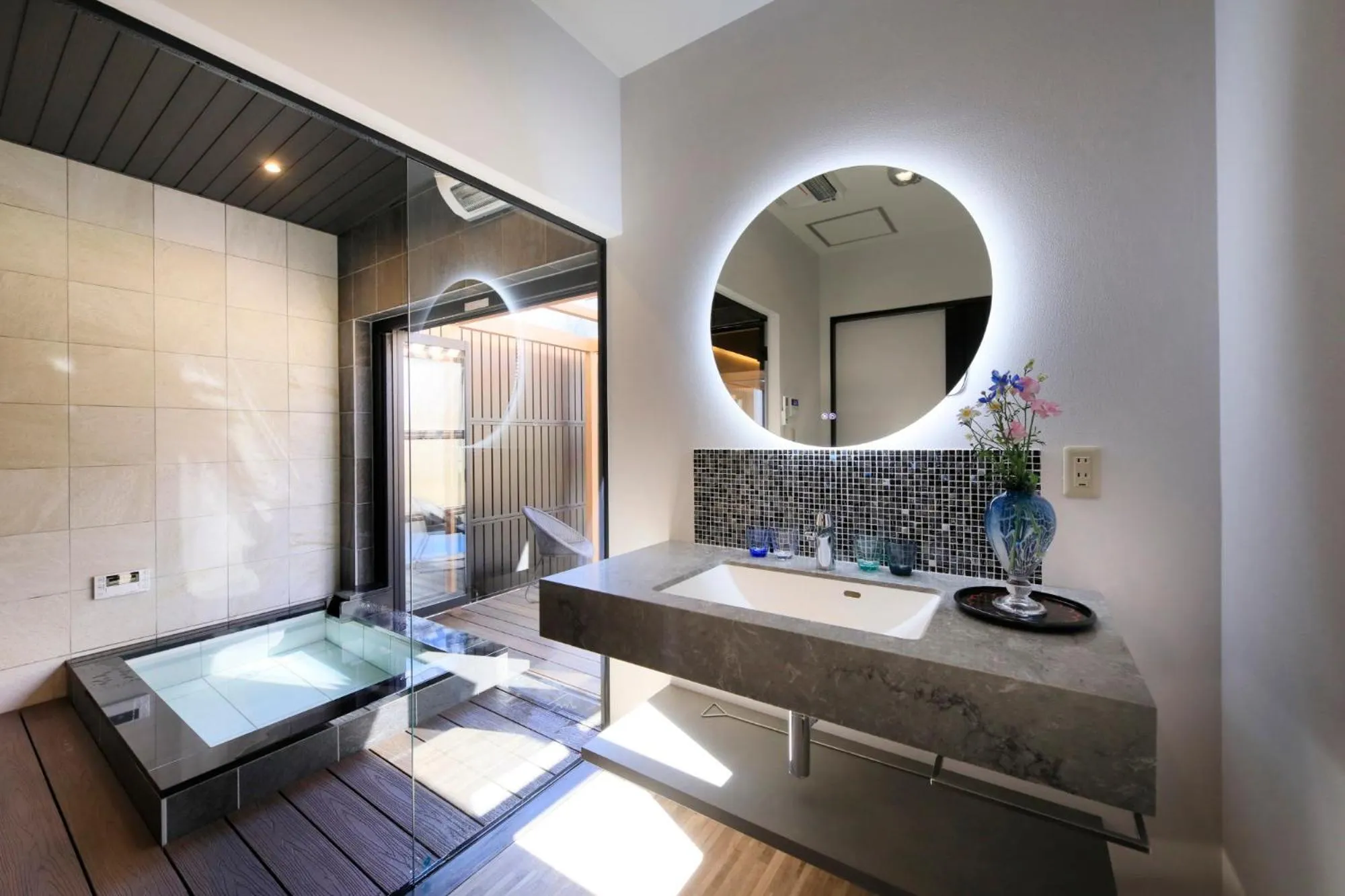 Hot Spring Bath, Bed in Otogitei Kofu