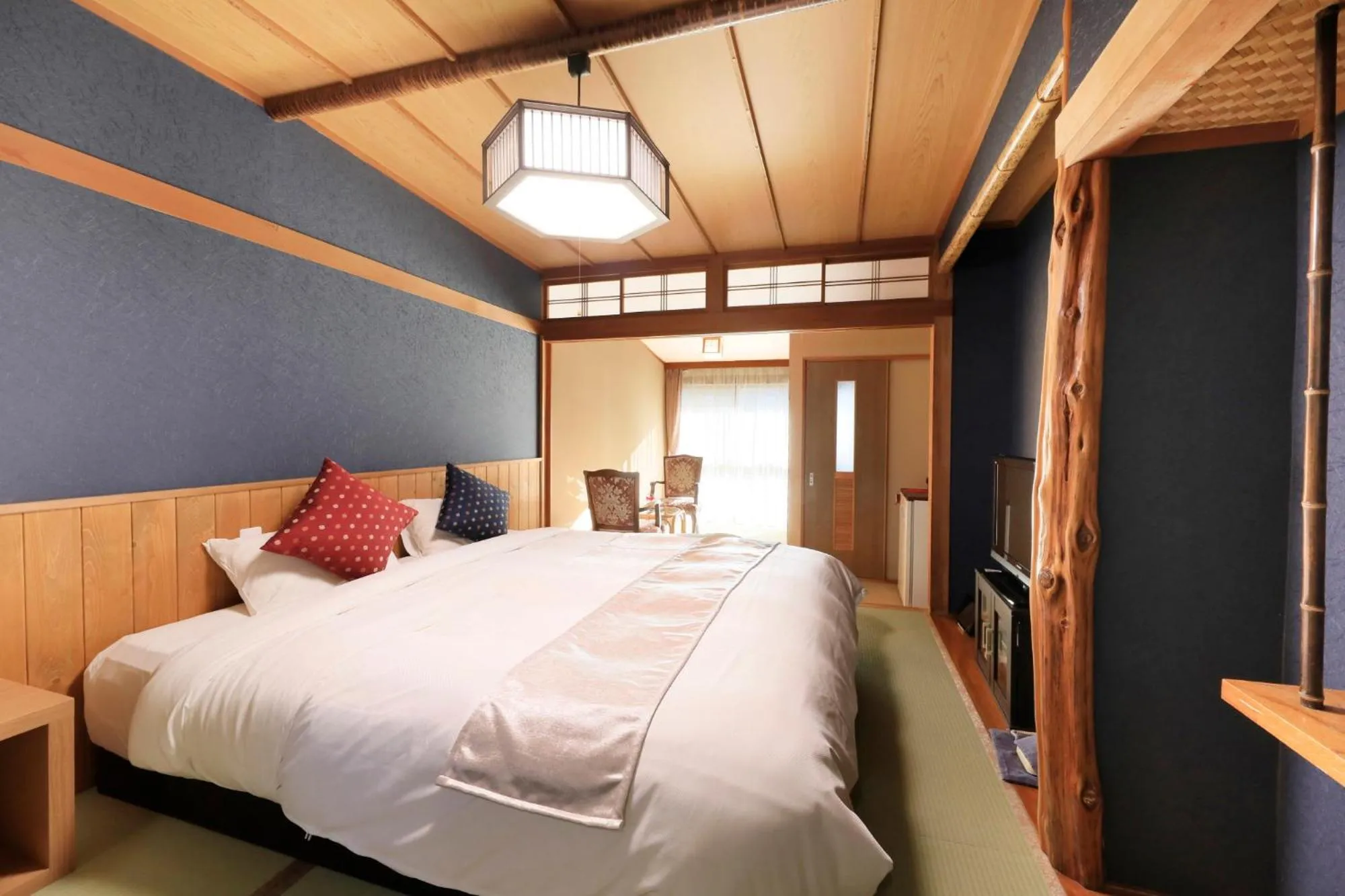 Photo of the whole room, Bed in Otogitei Kofu