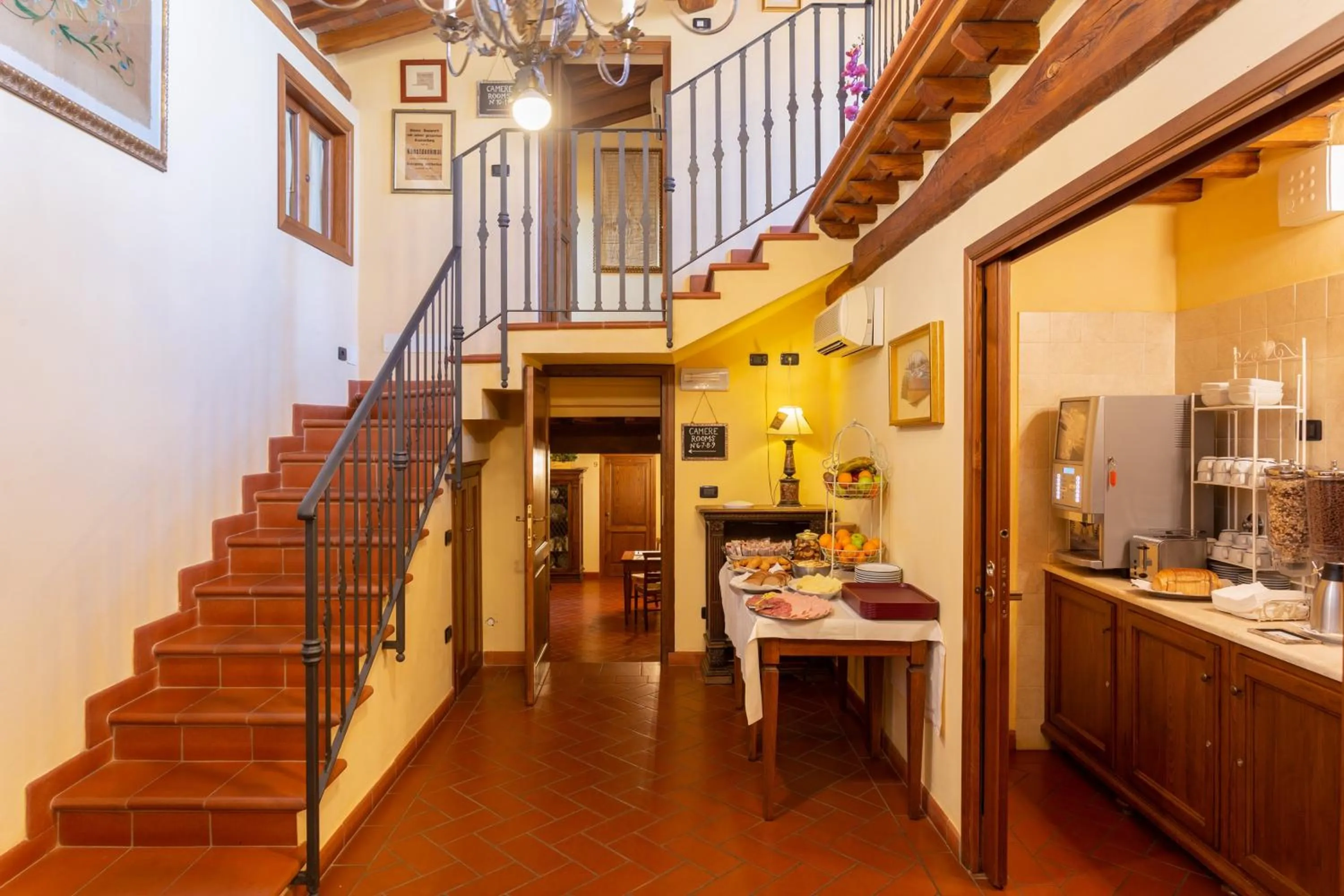 Buffet breakfast in Palazzo Graziani