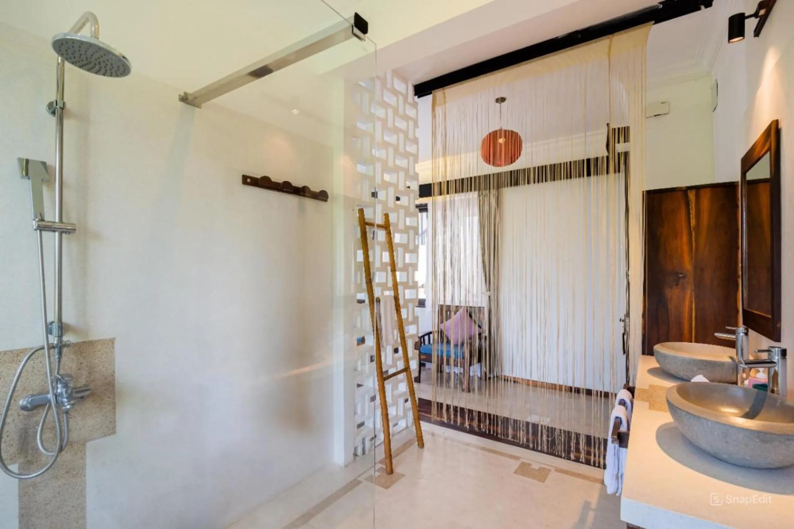 Bathroom in Tra Que Mansion