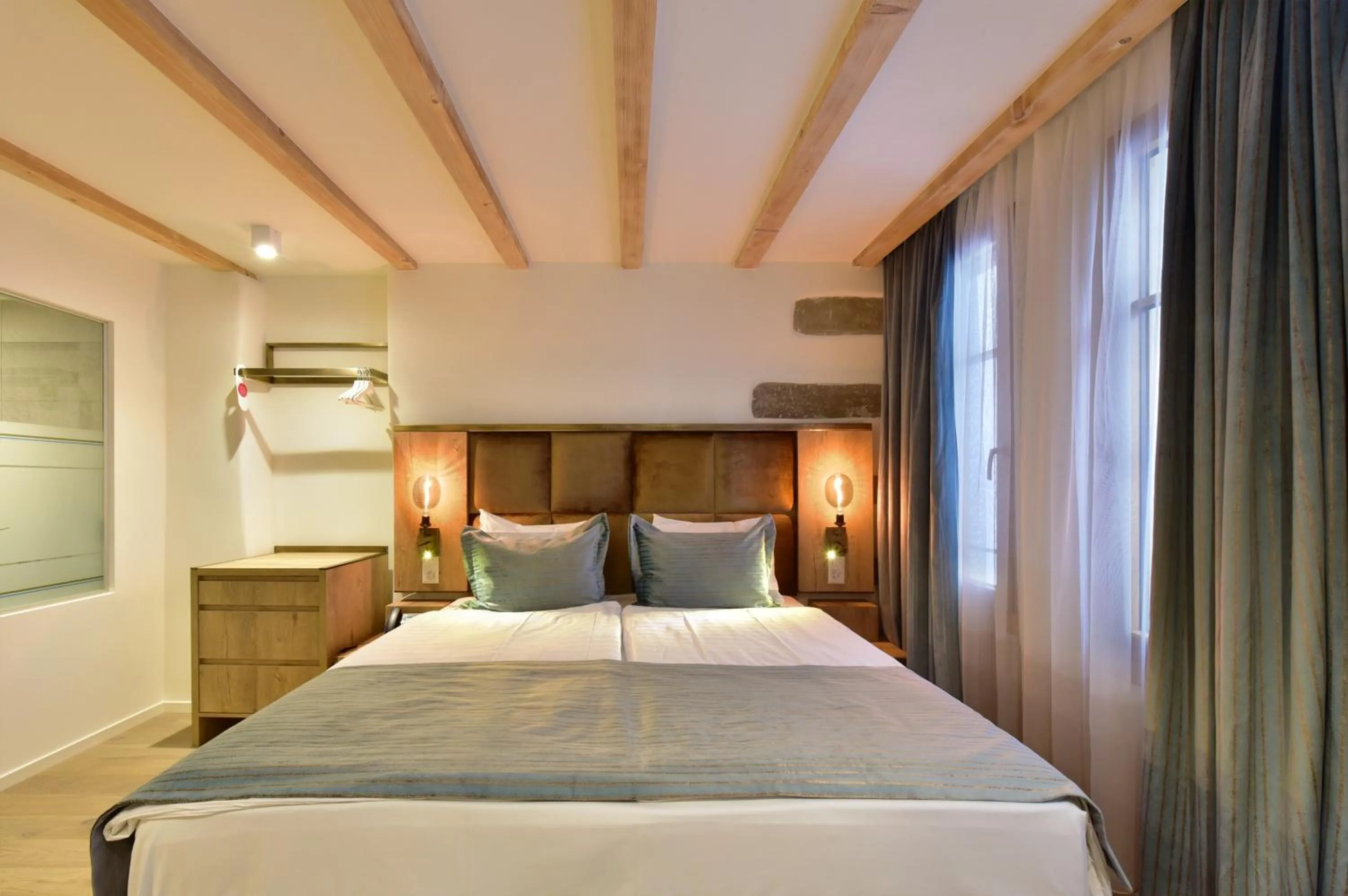 Bedroom, Bed in Hotel Rousseau