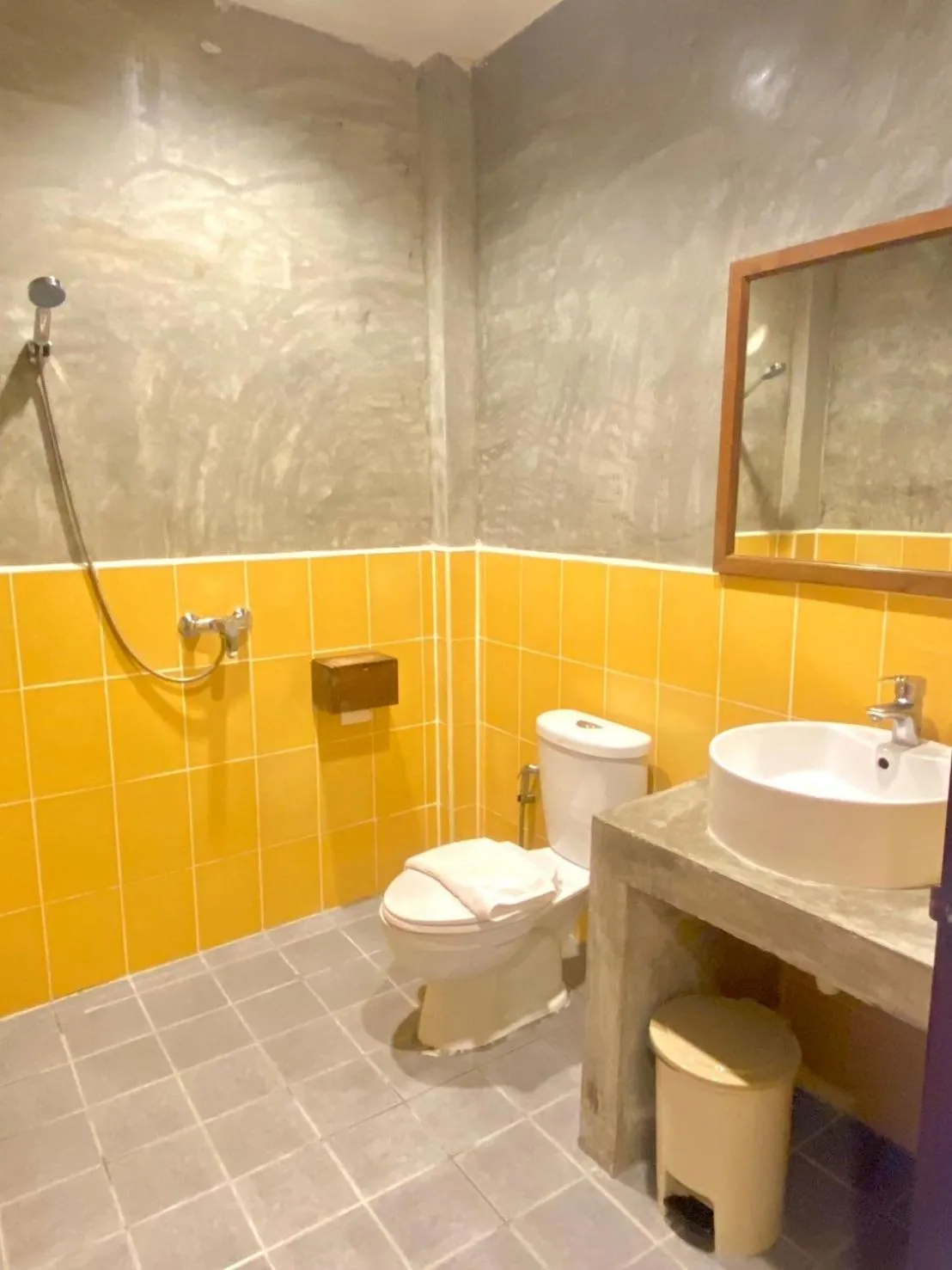 Shower in Home Inn Pai Garden