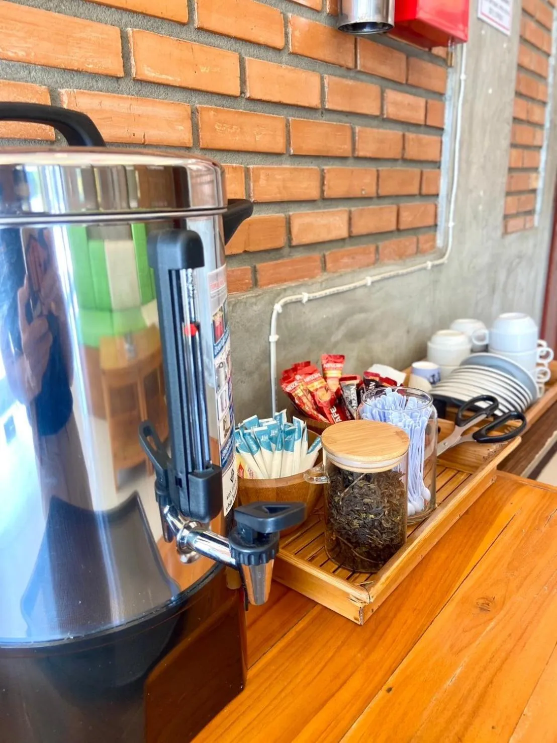 Coffee/tea facilities in Home Inn Pai Garden