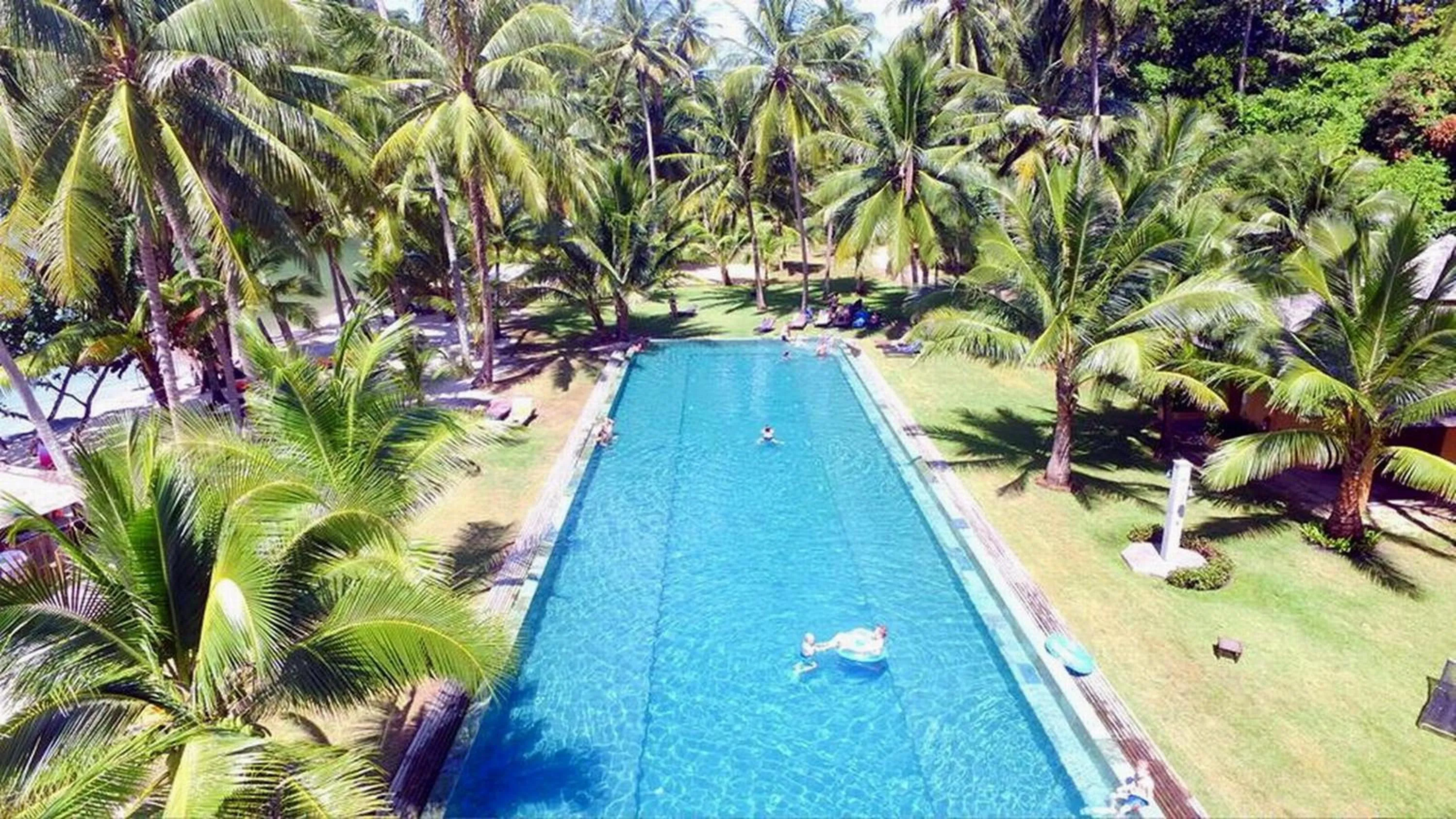 Swimming pool in Siam Royal View Resort Apartments