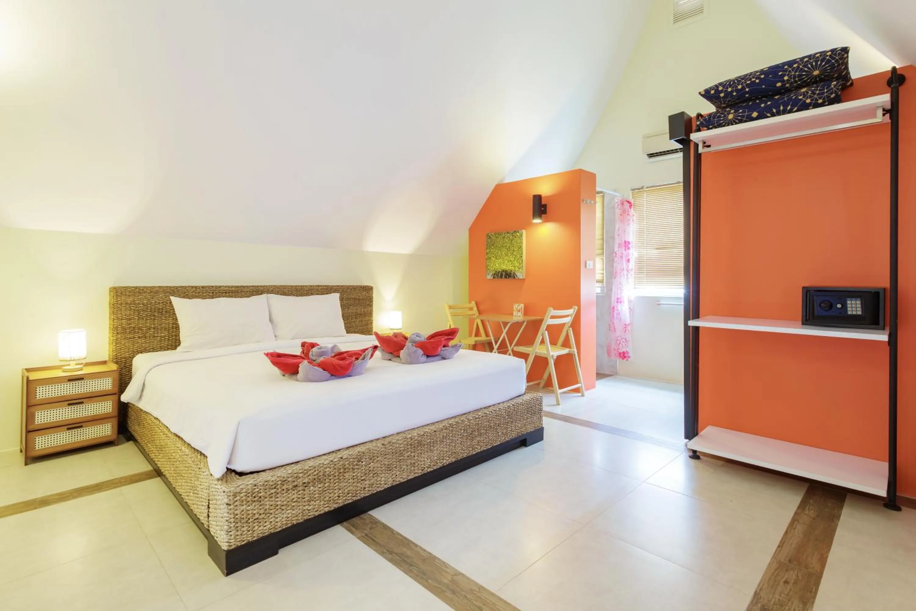 Photo of the whole room, Bed in Siam Royal View Resort Apartments