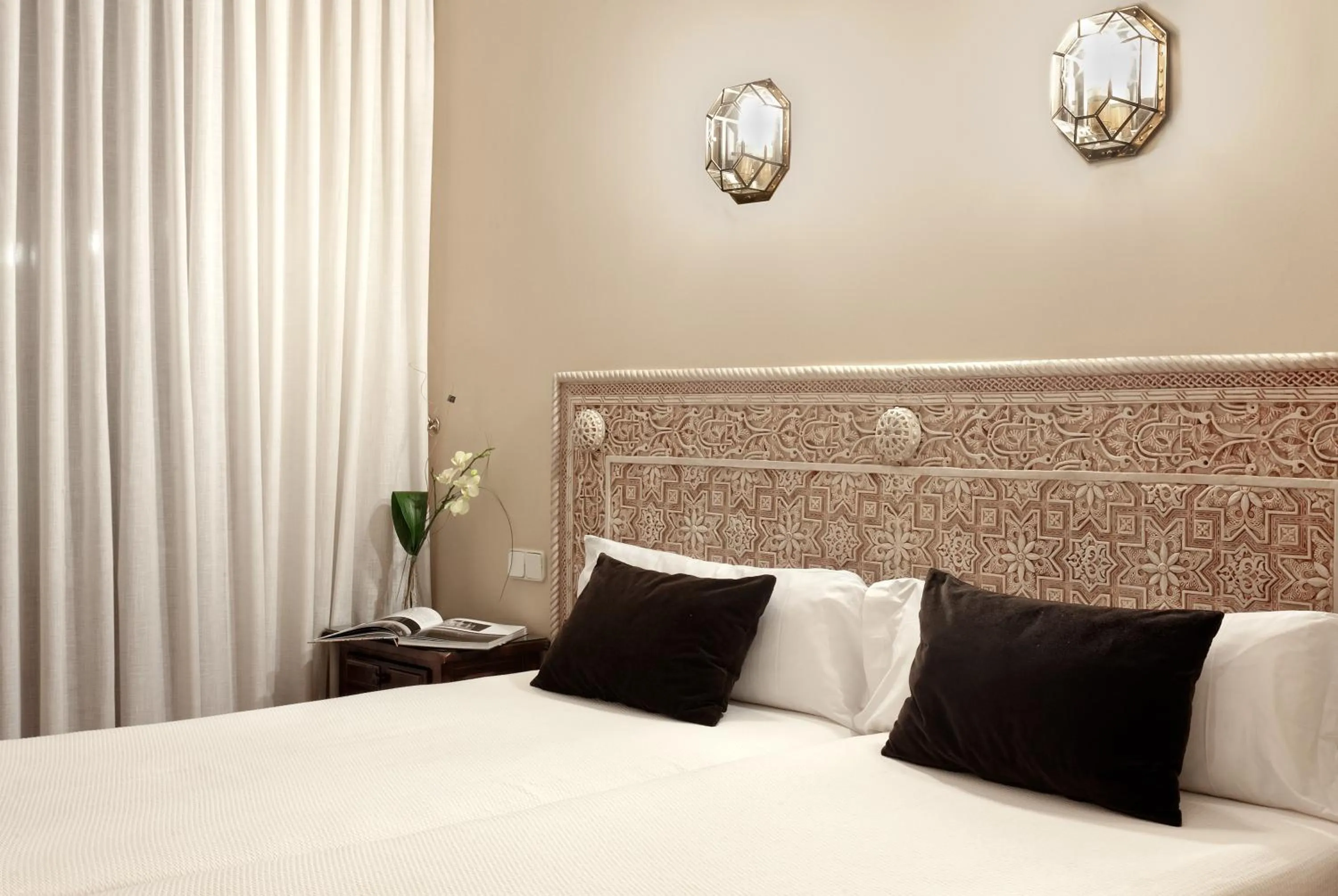 Bed in Princesa Galiana by Maxi Hoteles
