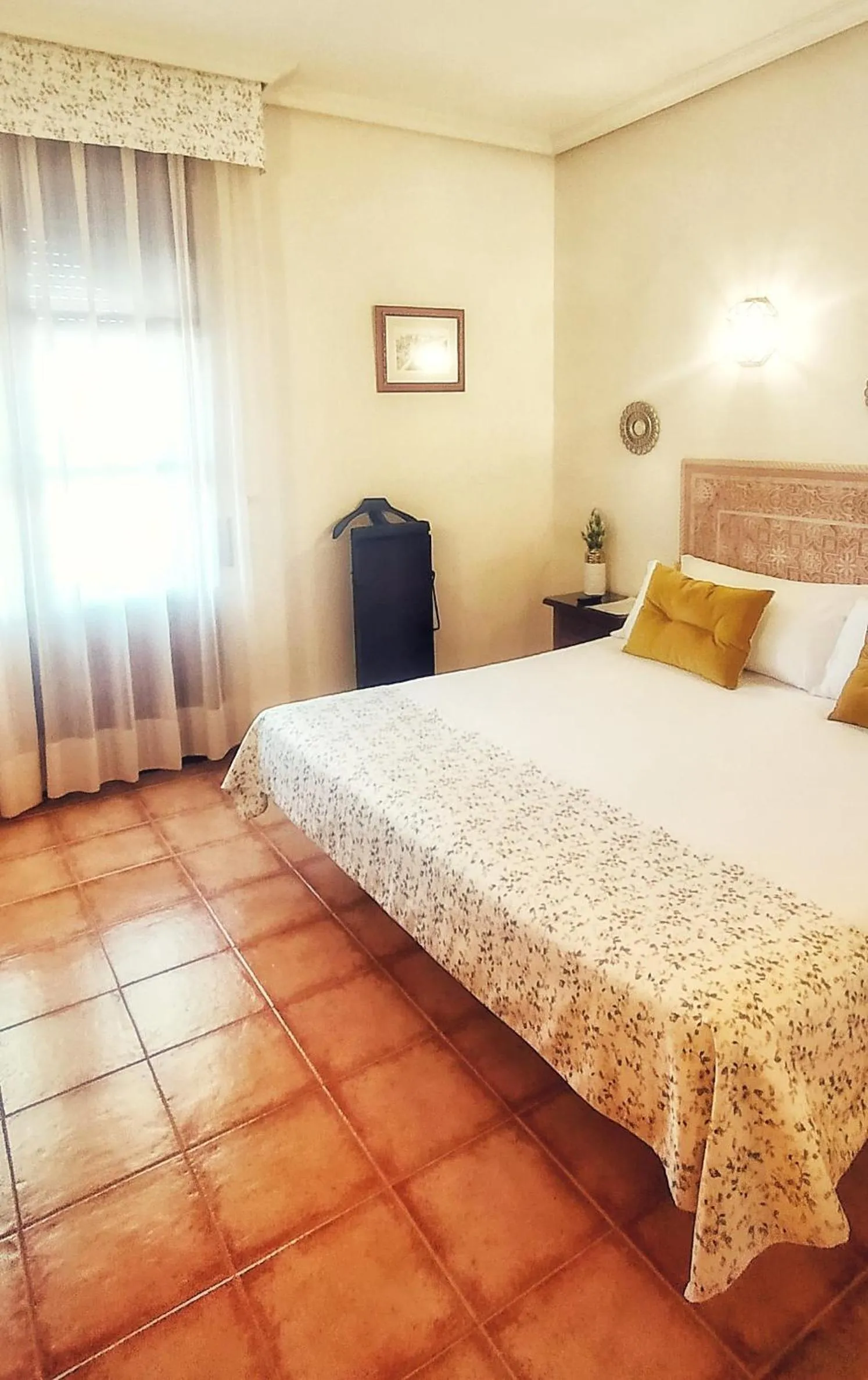 Bedroom, Bed in Princesa Galiana by Maxi Hoteles