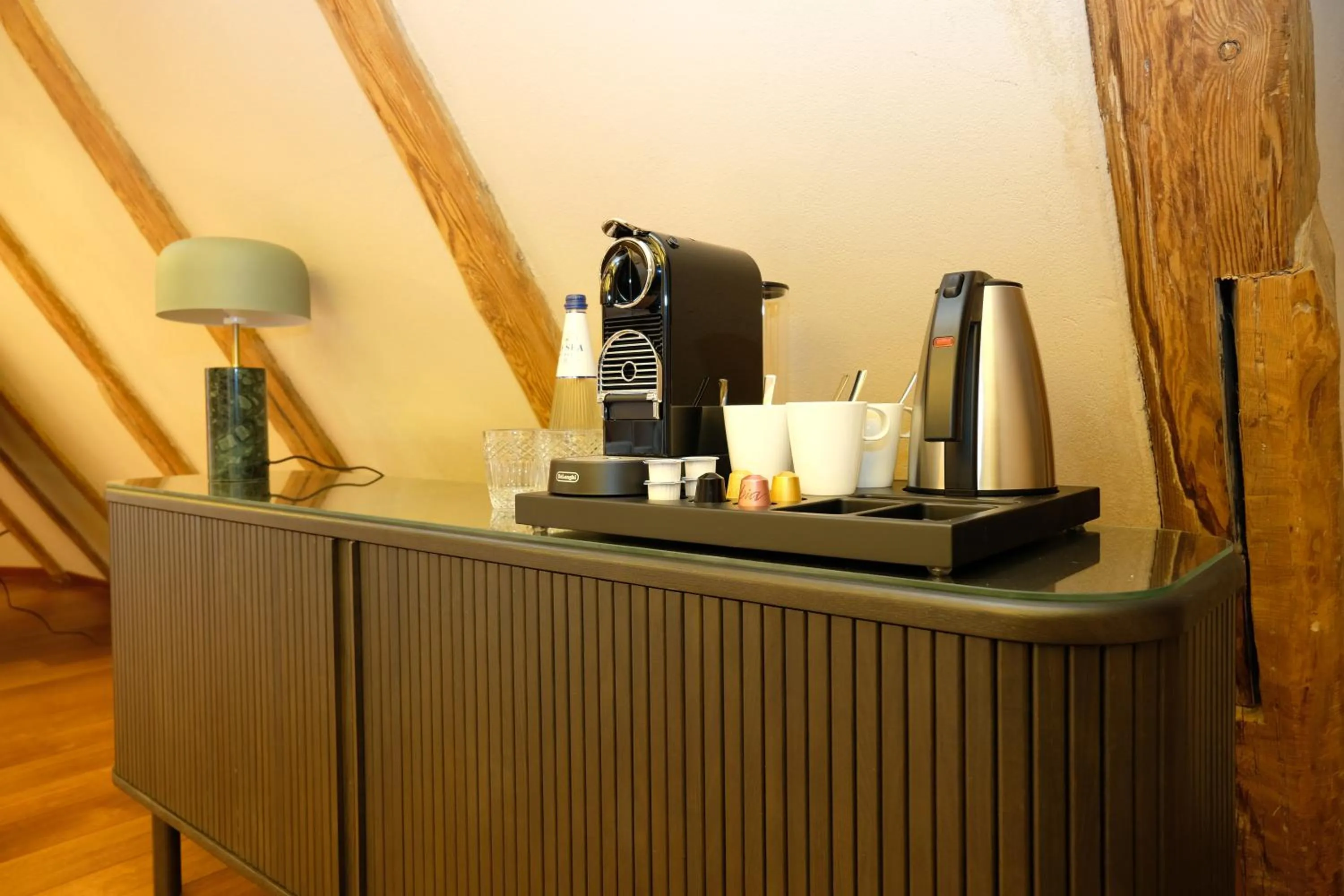 Coffee/tea facilities in The Three Sisters Hotel