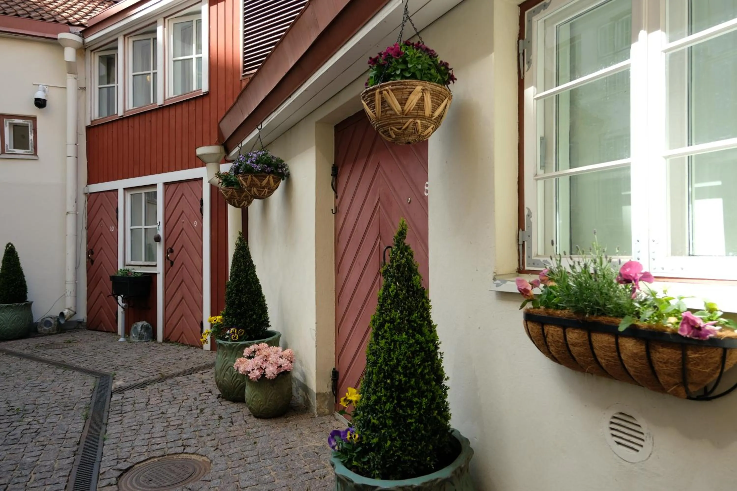 The Three Sisters Hotel