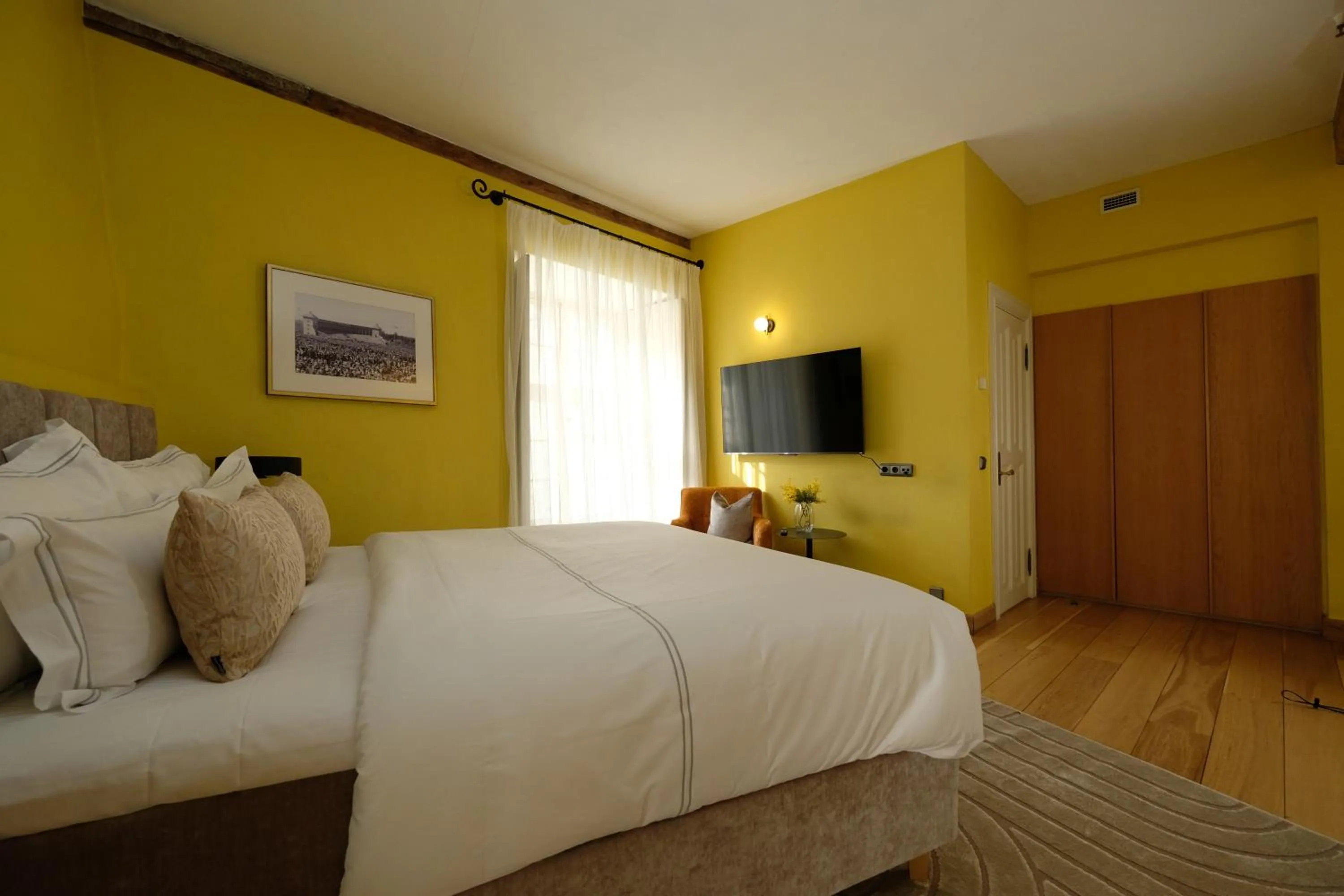 Bed in The Three Sisters Hotel