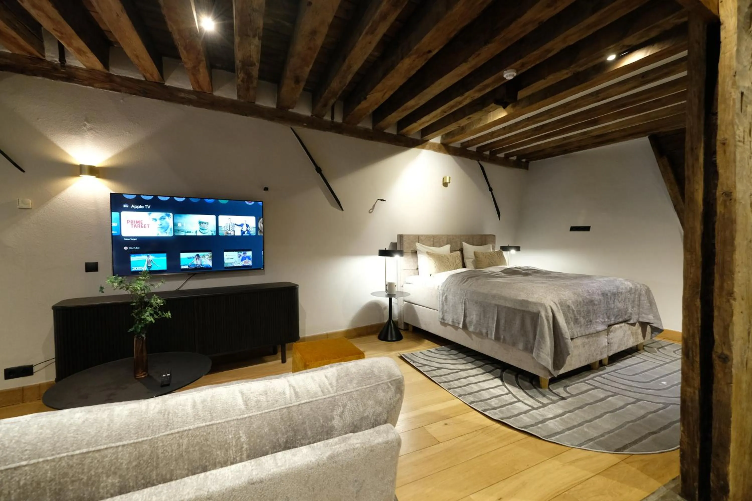 Bedroom, Bed in The Three Sisters Hotel