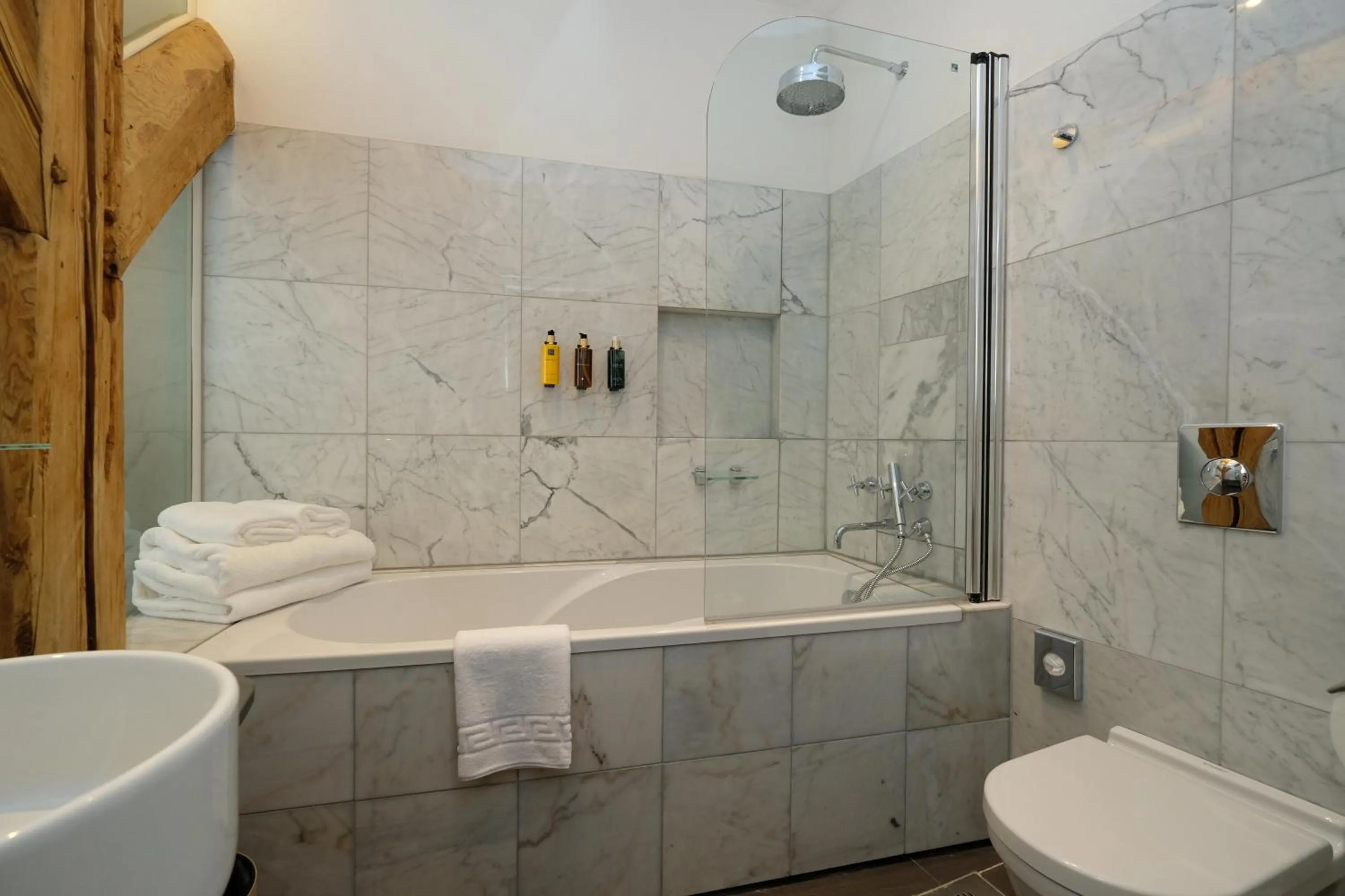 The Three Sisters Hotel