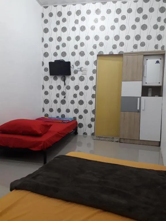 TV and multimedia, Bed in Ahza syariah