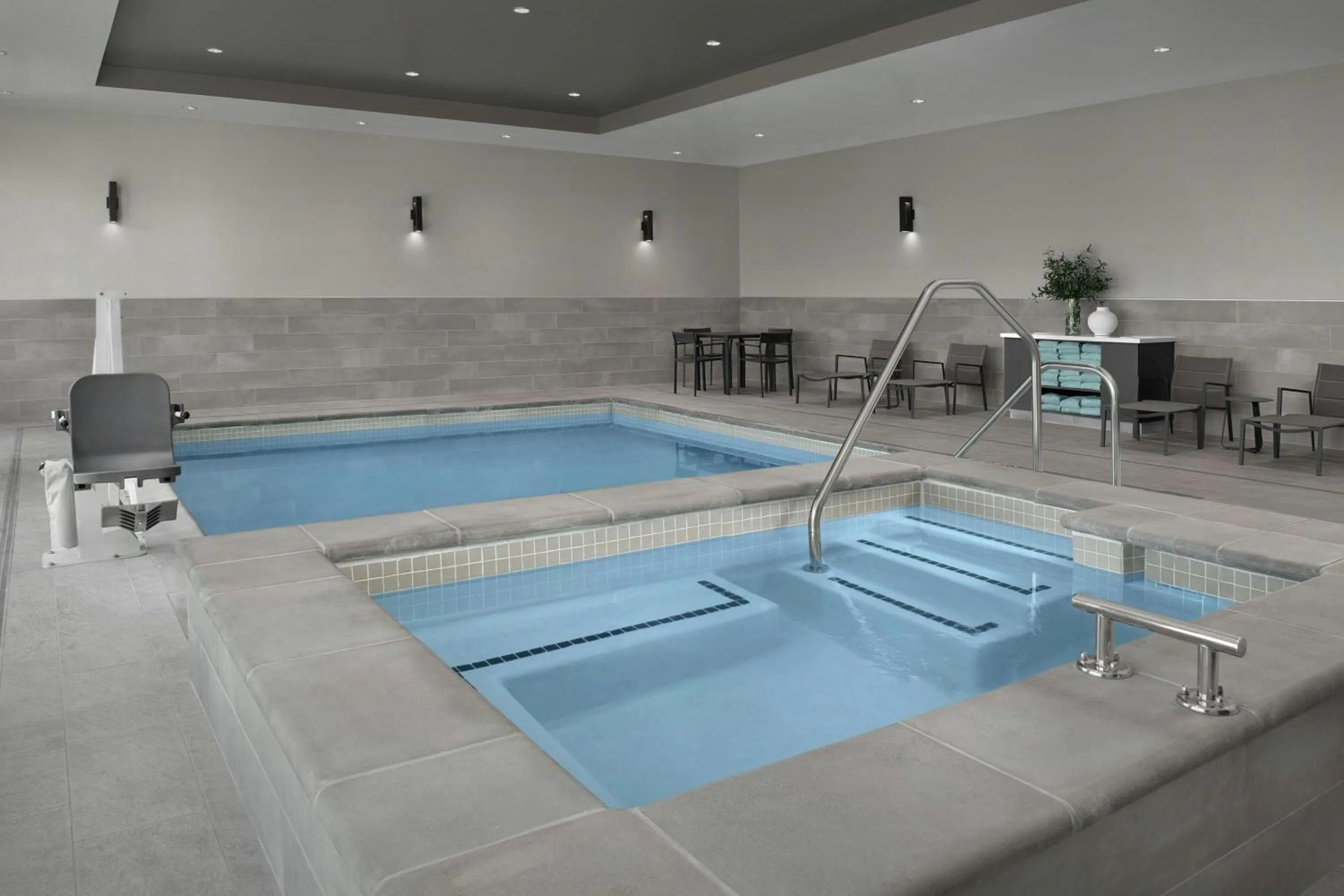 Swimming pool in TownePlace Suites by Marriott Bozeman West