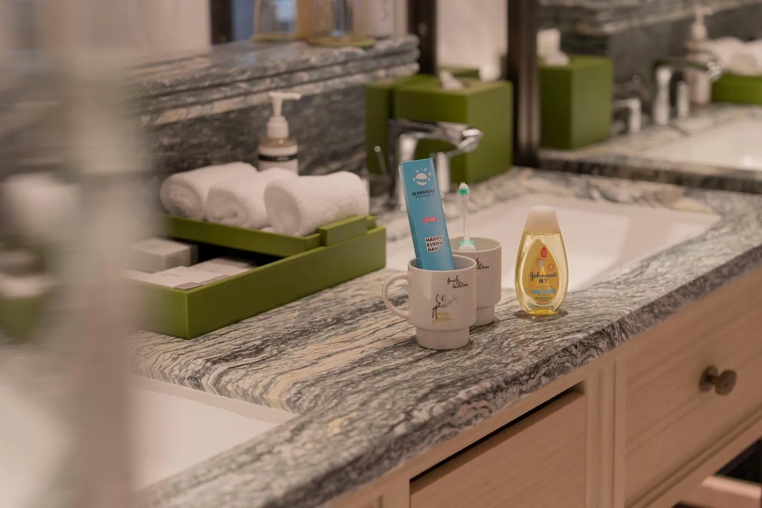 children in The St. Regis Shenzhen Bao'an