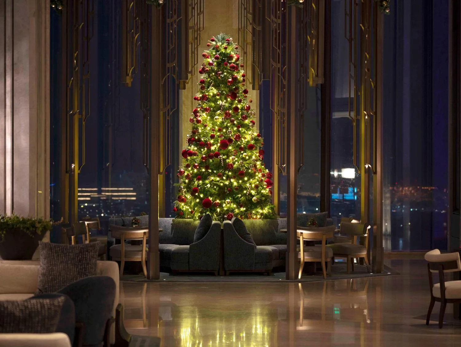 Lobby or reception in The St. Regis Shenzhen Bao'an