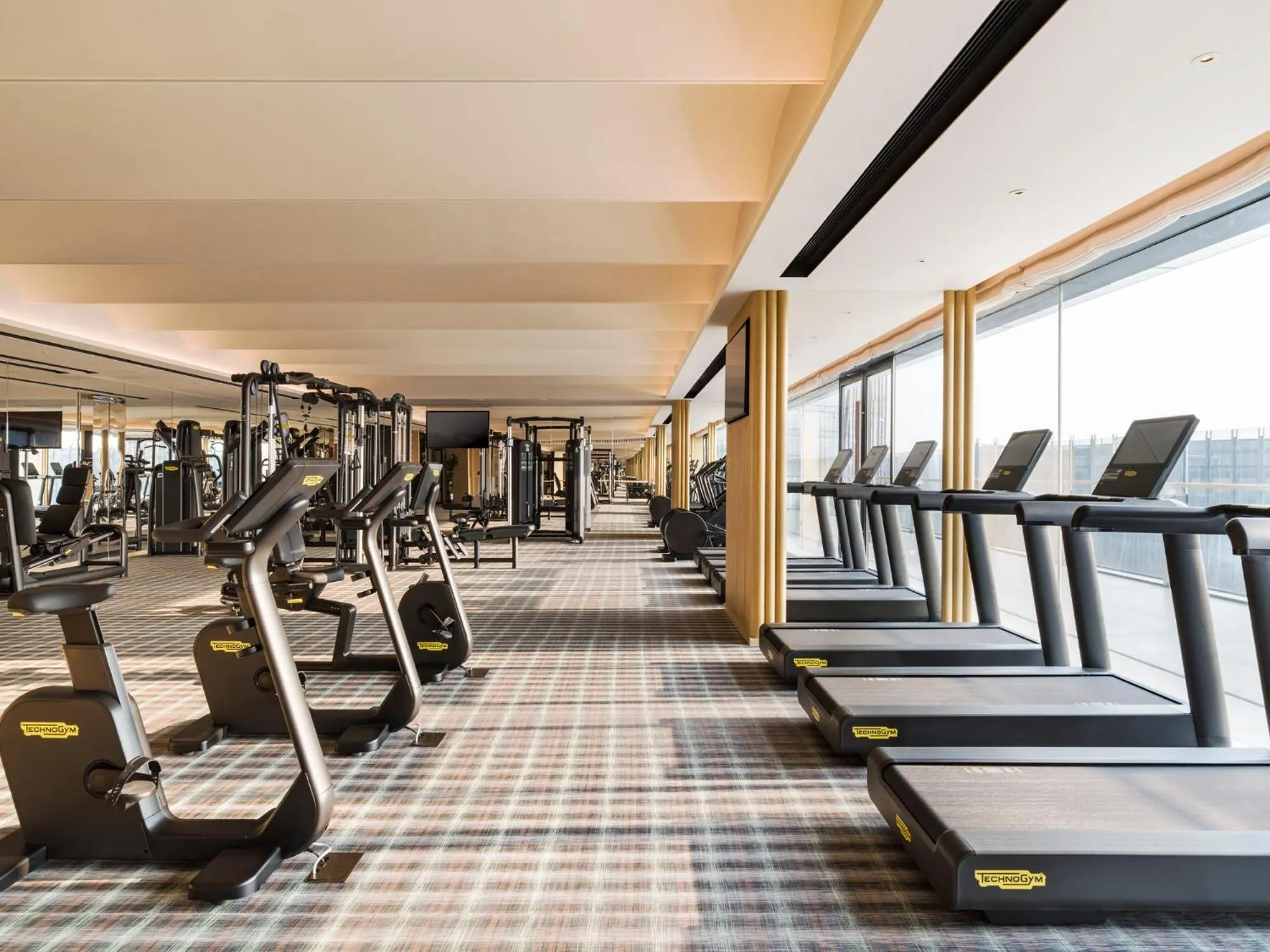 Fitness centre/facilities in The St. Regis Shenzhen Bao'an