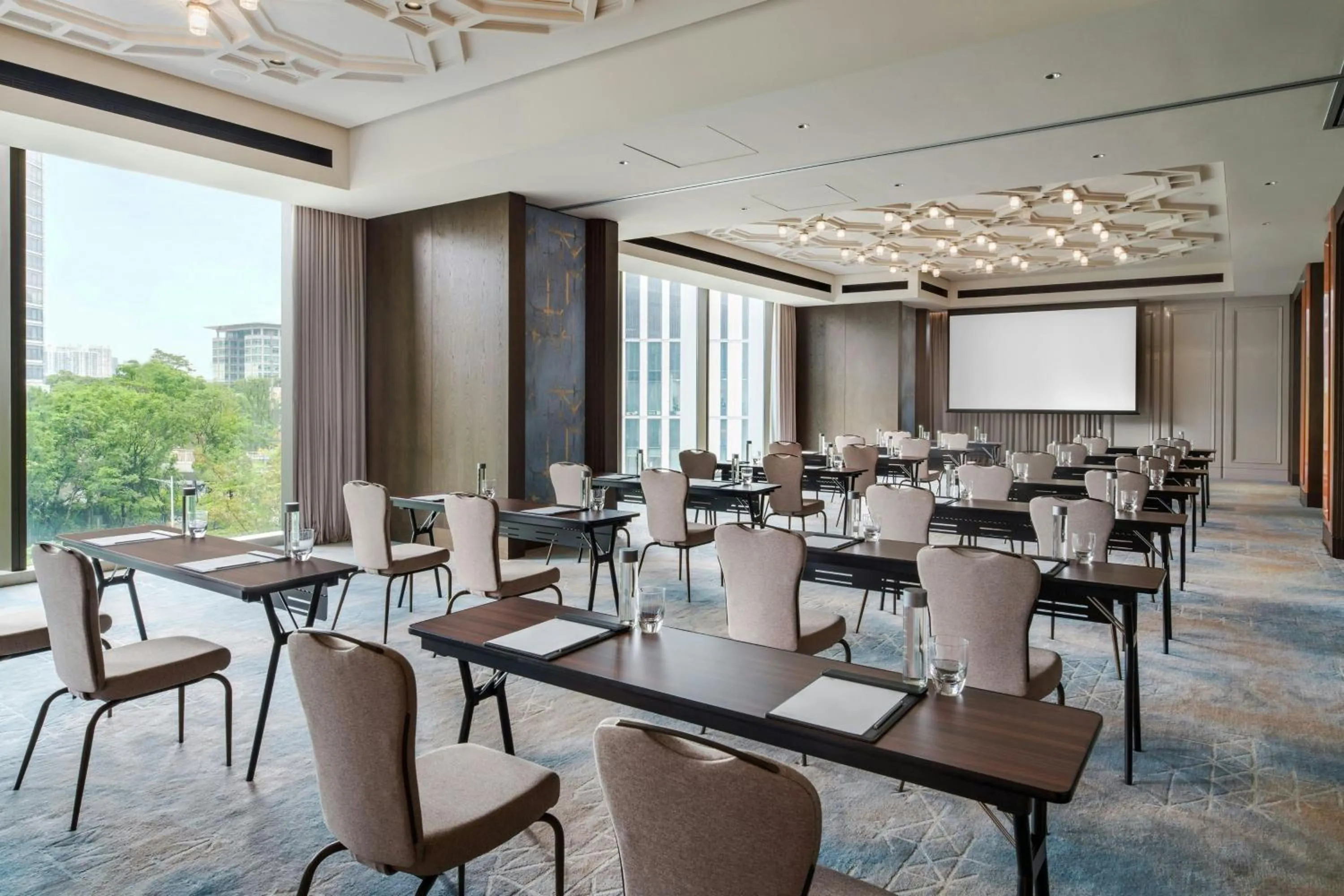 Meeting/conference room in The St. Regis Shenzhen Bao'an