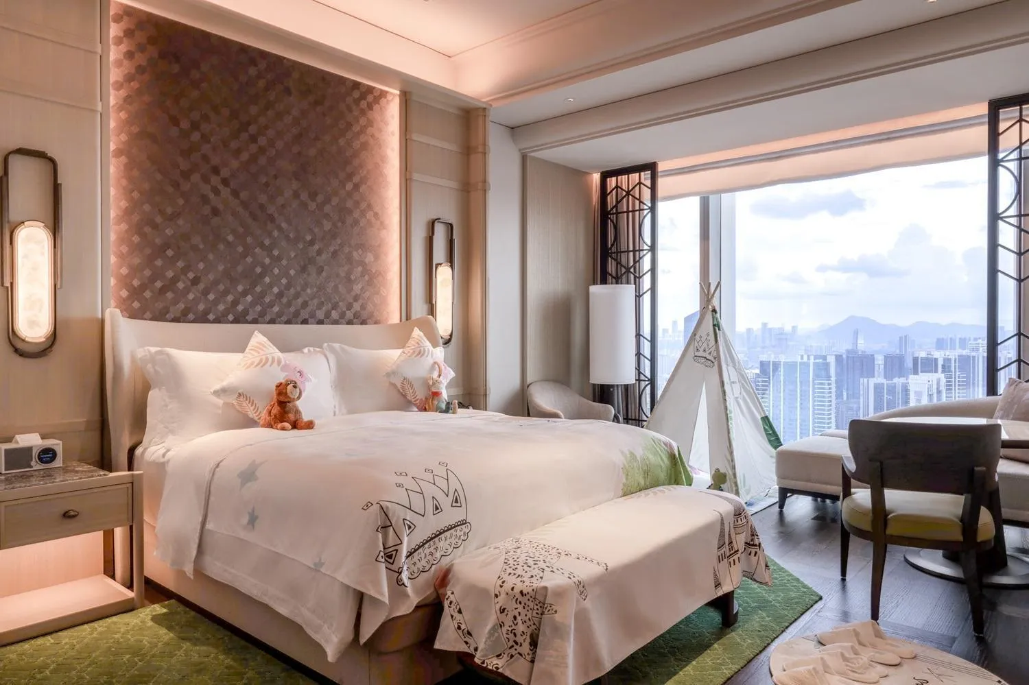 children, Bed in The St. Regis Shenzhen Bao'an