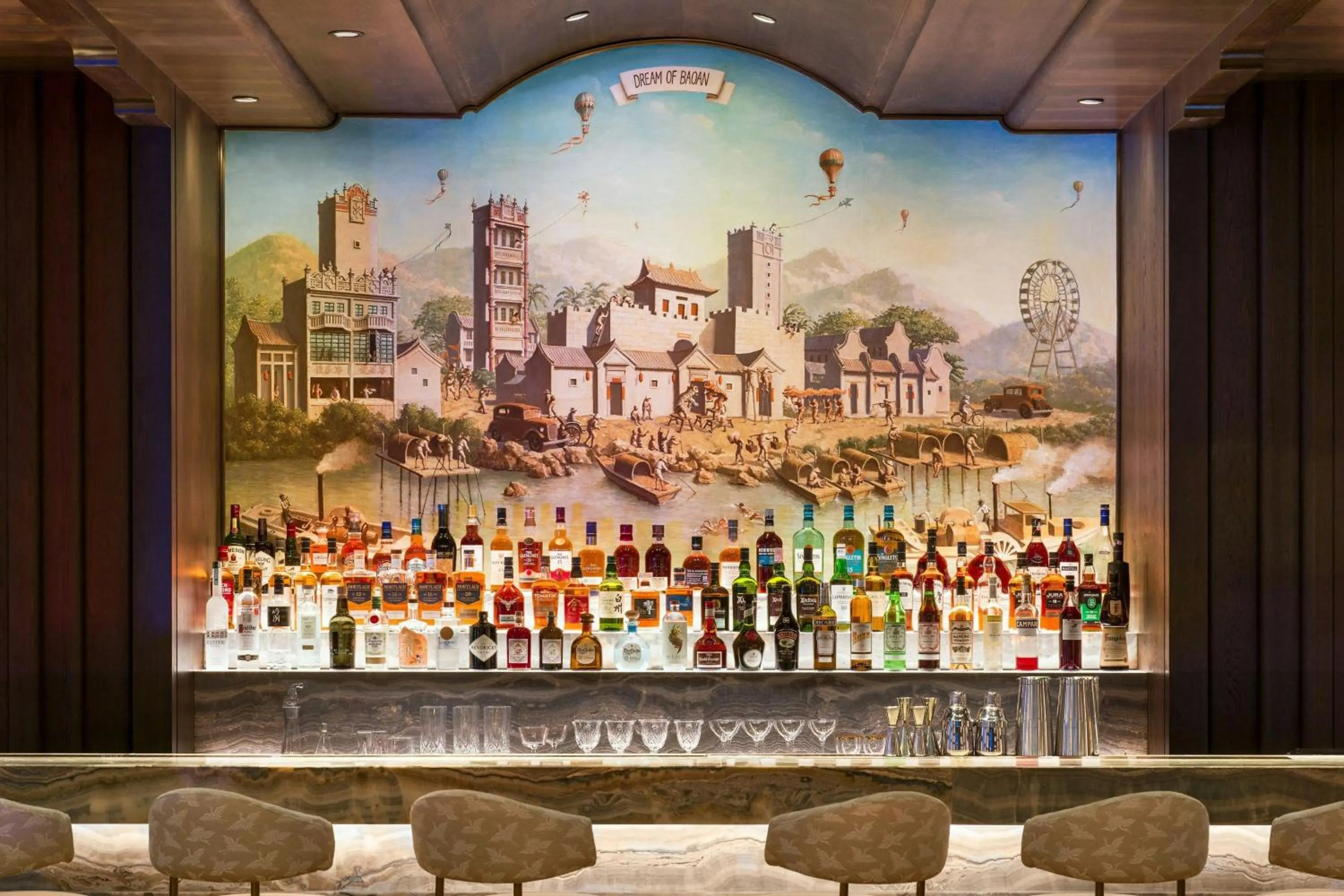 Lounge or bar in The St. Regis Shenzhen Bao'an