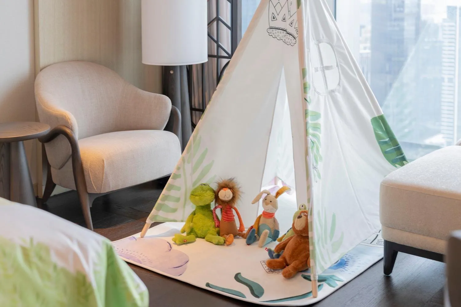 children in The St. Regis Shenzhen Bao'an