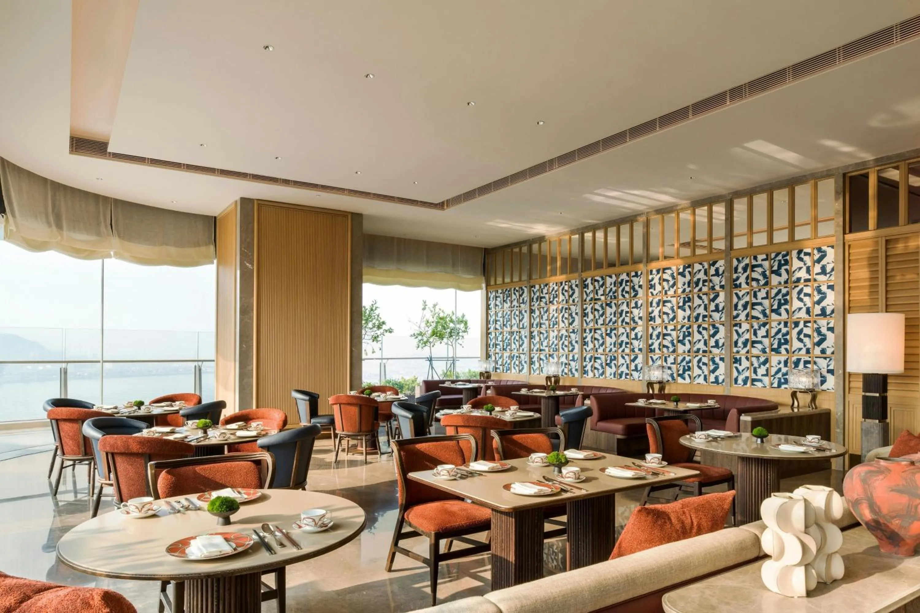 Restaurant/places to eat in The St. Regis Shenzhen Bao'an