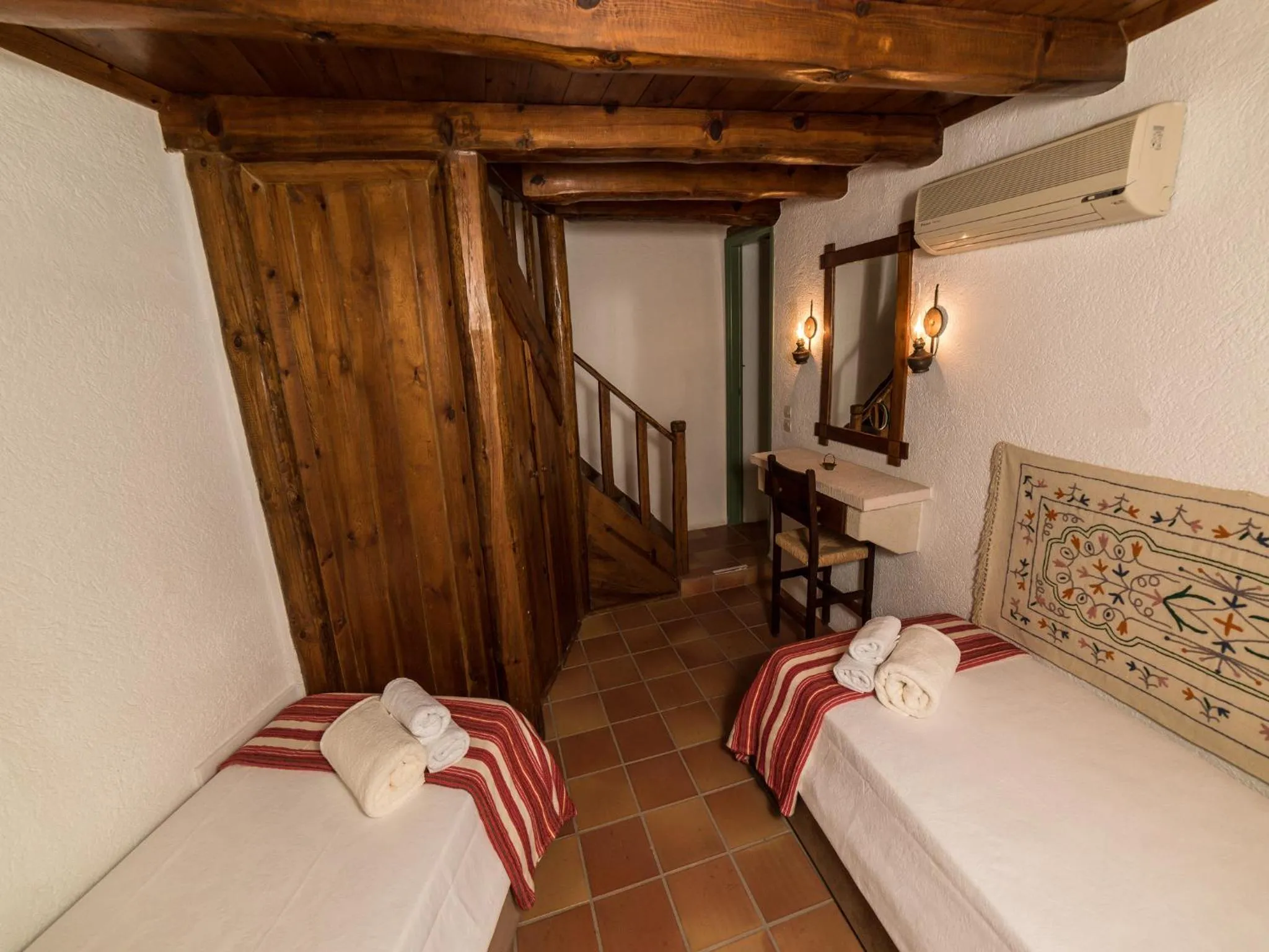 Bedroom, Bed in Villa Archanes