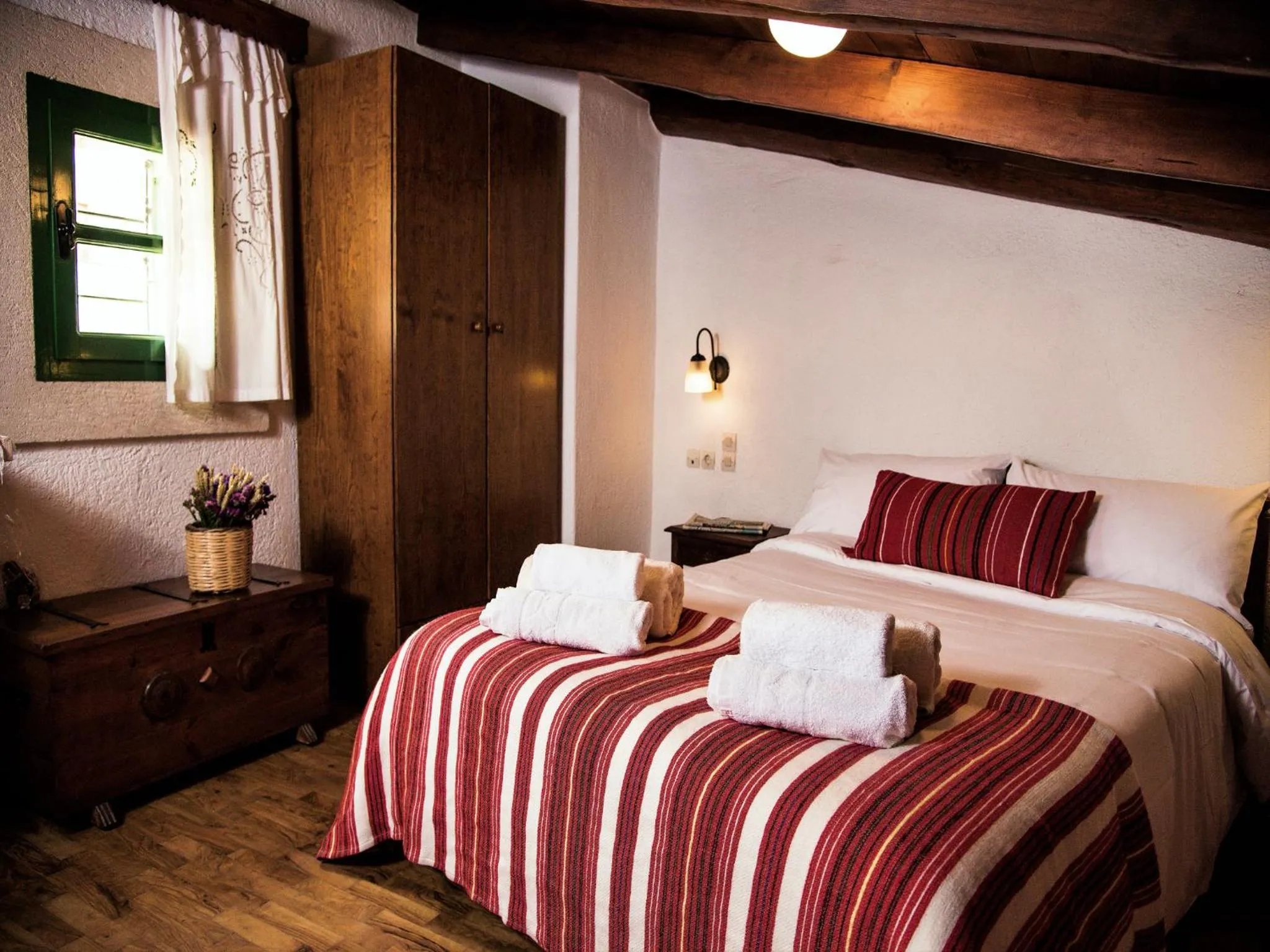 Bedroom, Bed in Villa Archanes